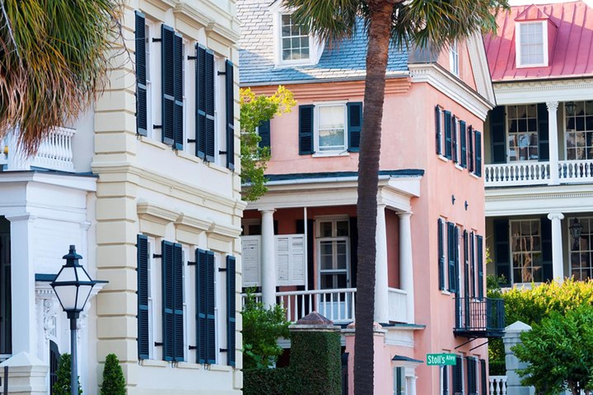 Charleston Walking Tour of Hidden Alleyways - Image 4