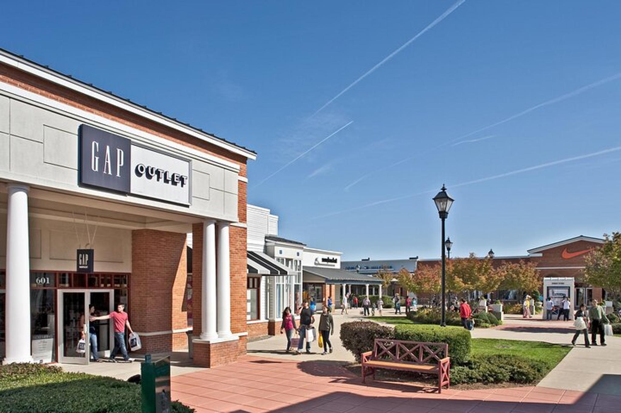 Washington Shopping Tour to Leesburg Outlets