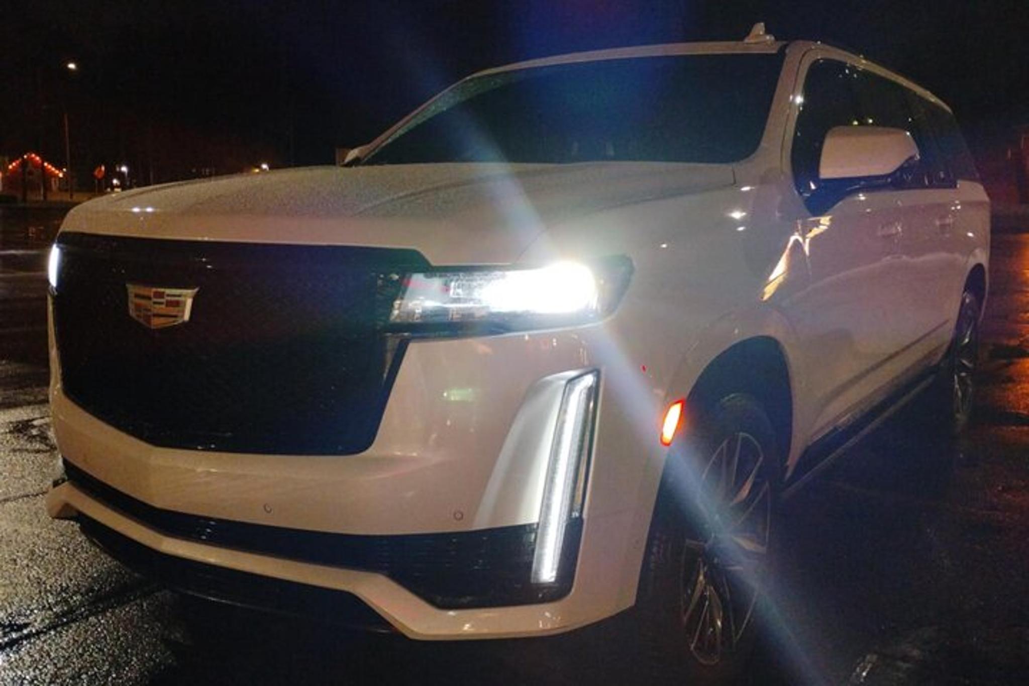 Traverse City Wine Tour in Cadillac Escalade - Image 6