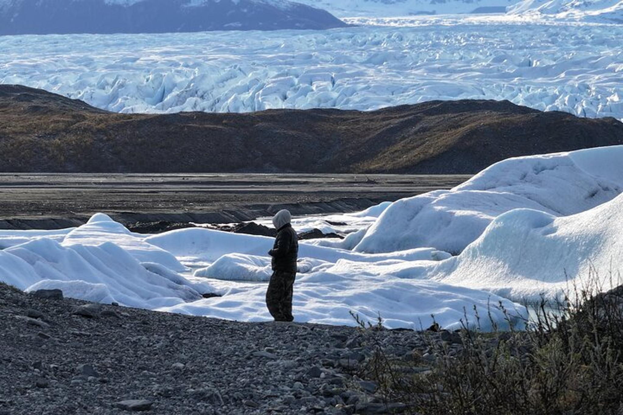 Anchorage Glacier Kayaking Knik Glacier Day Tour - Image 6