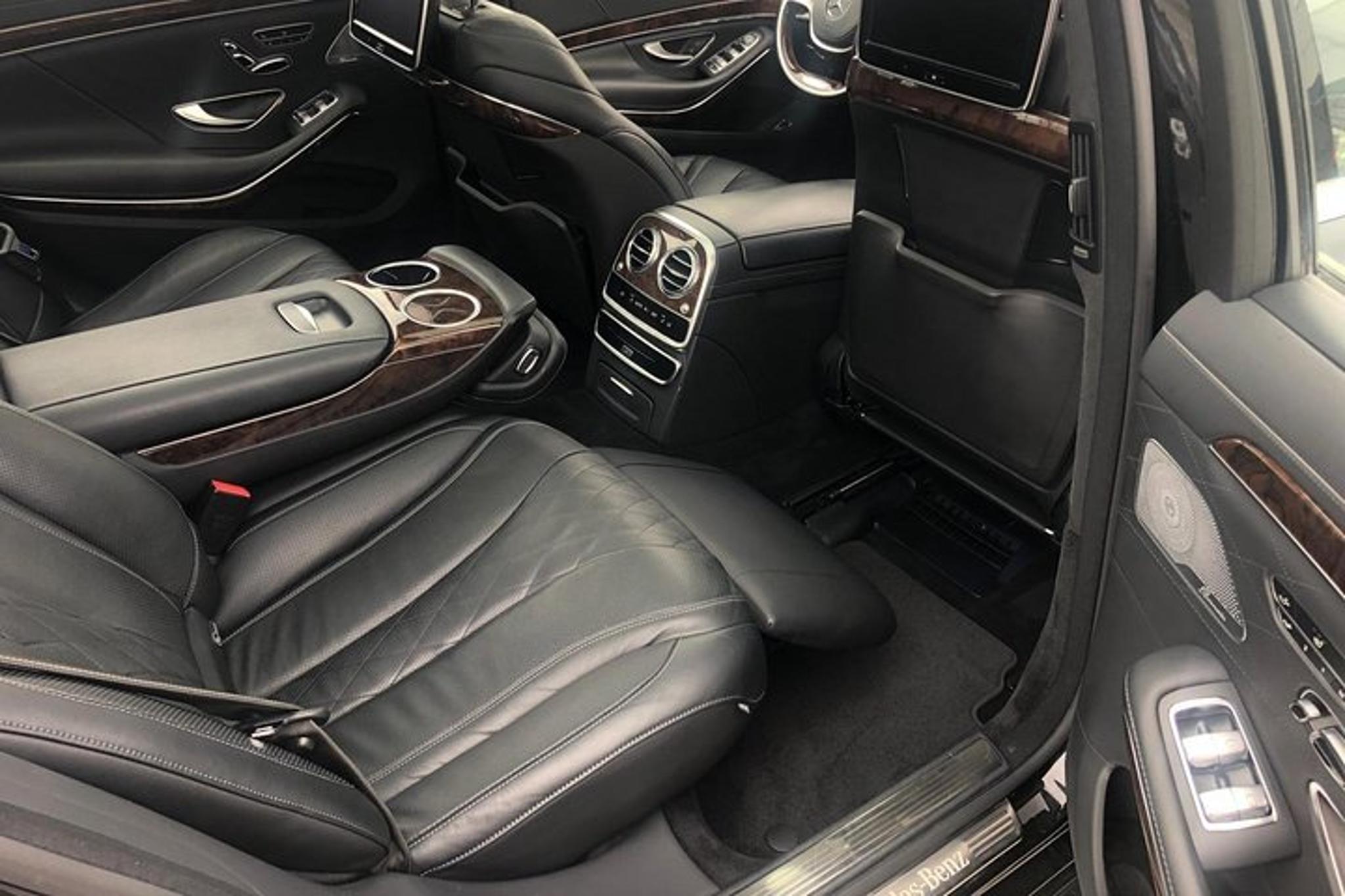 Seattle Private Airport Transfer - Image 3