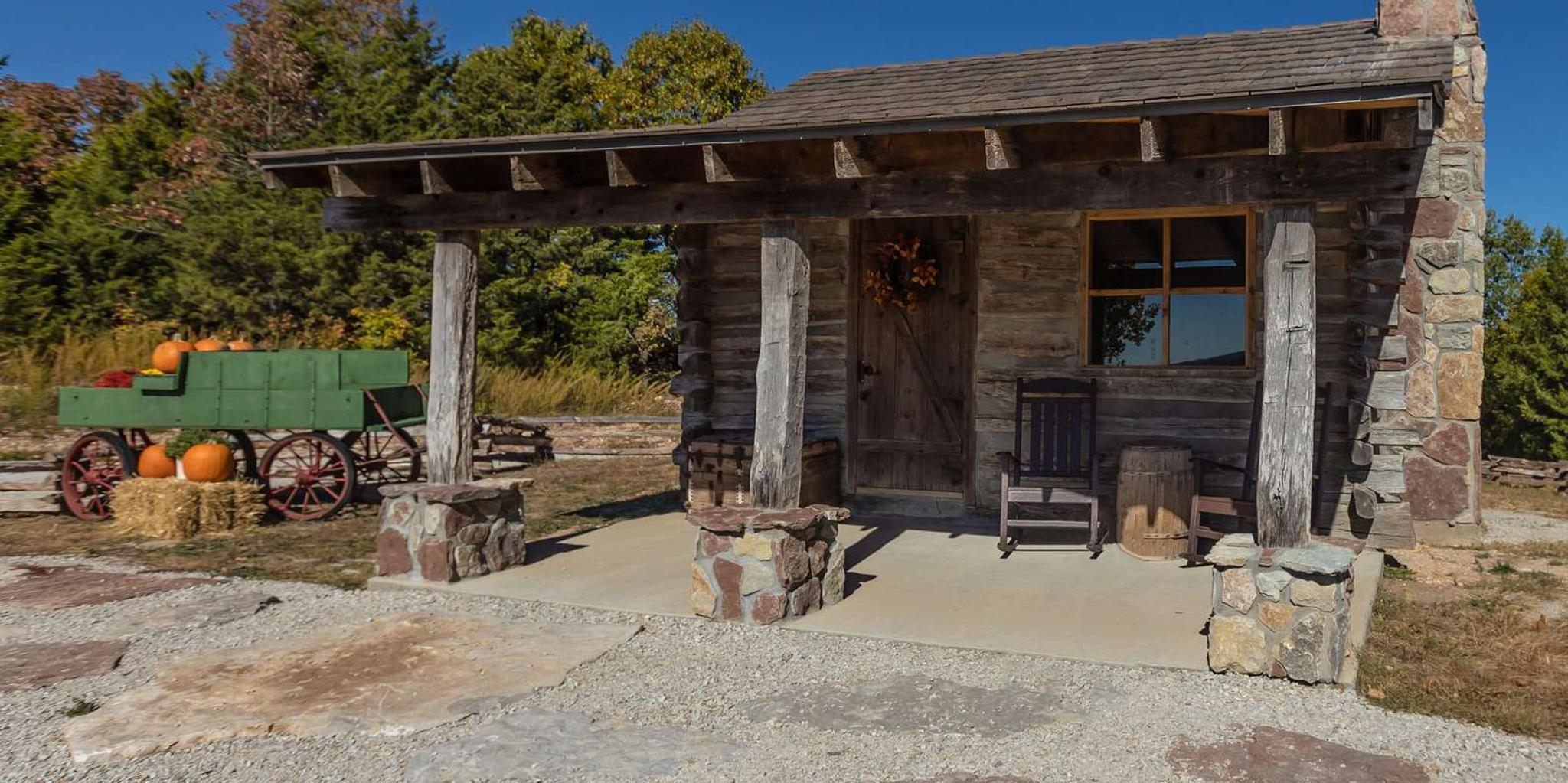 Branson Jeep Tour of Table Rock Lake and Baird Mountain - Image 2