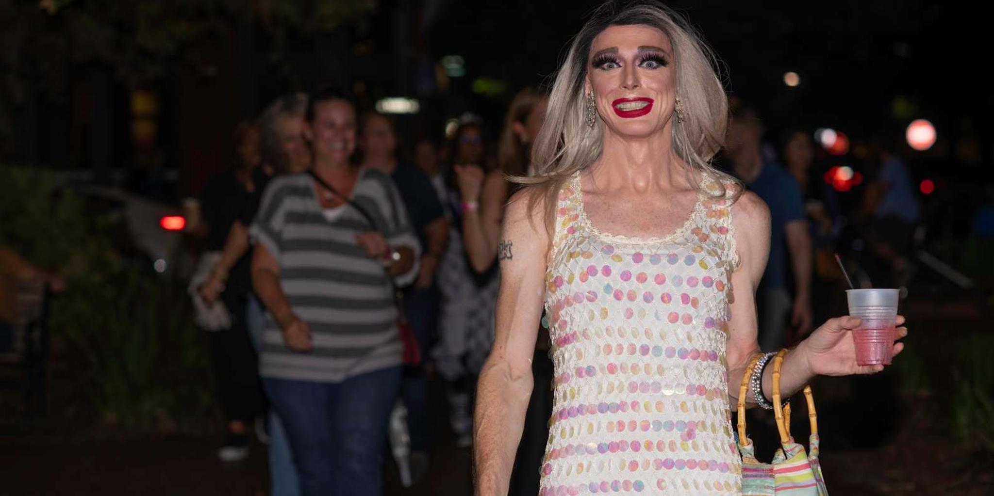 Atlanta Drag Queen Pub Crawl - Image 2