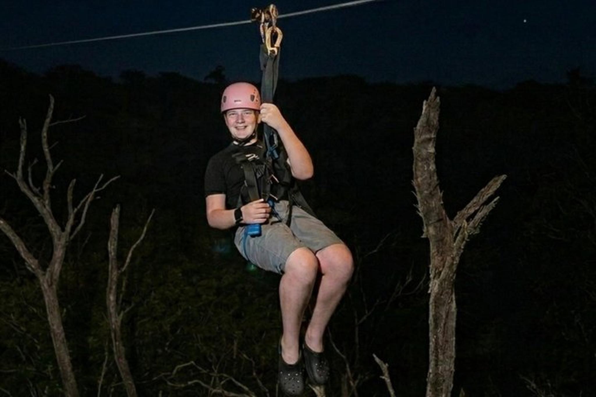 Honolulu Night Zipline Adventure 75 Min - Image 4