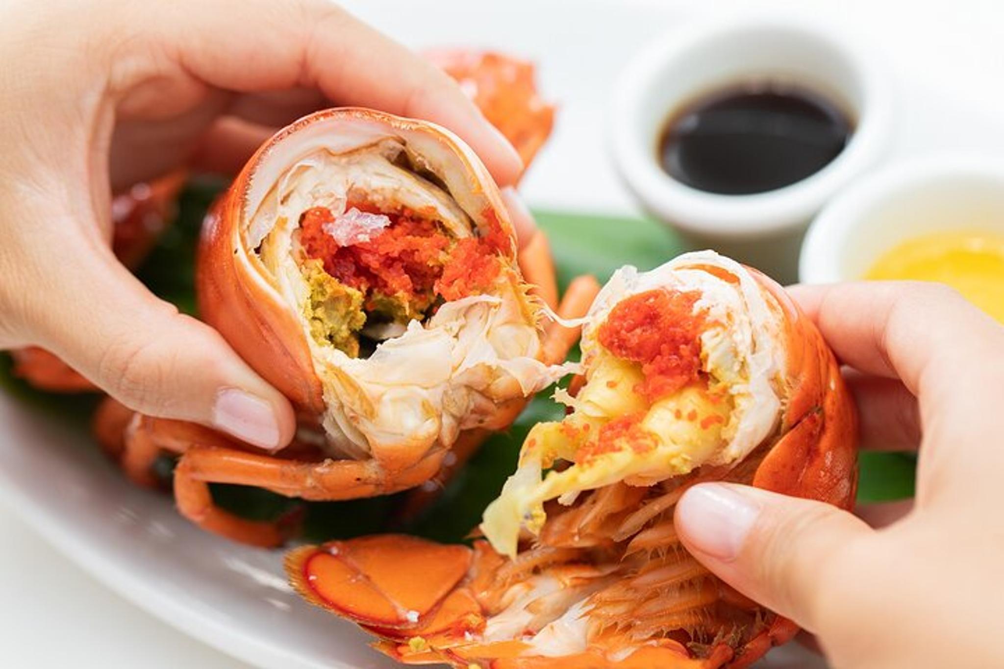 Honolulu Sunset Dinner Cruise - Image 5