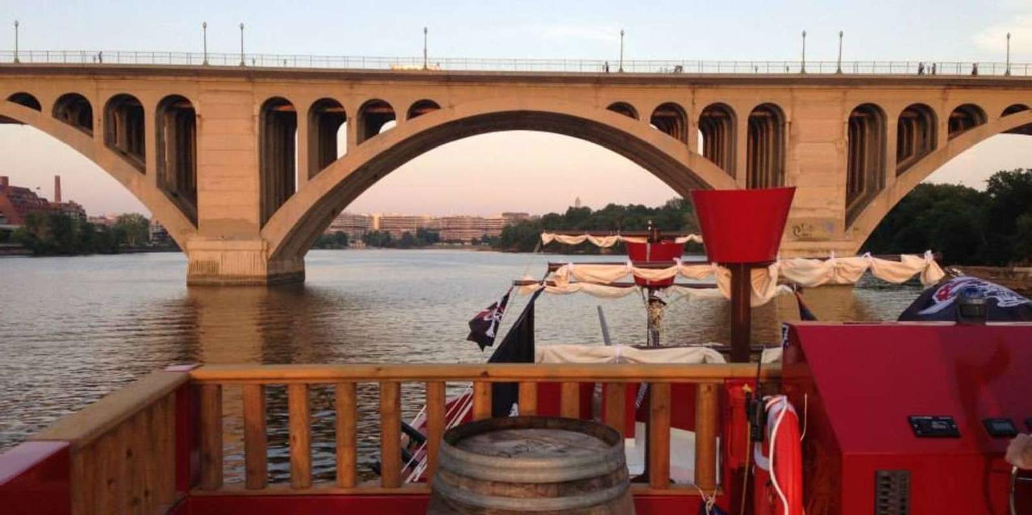 Washington DC Pirate Ship Cruise with Open Bar 2 hr - Image 6