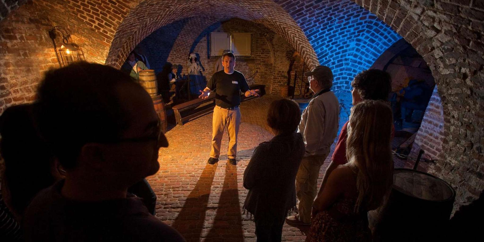 Charleston Ghost and Dungeon Walking Tour - Image 3