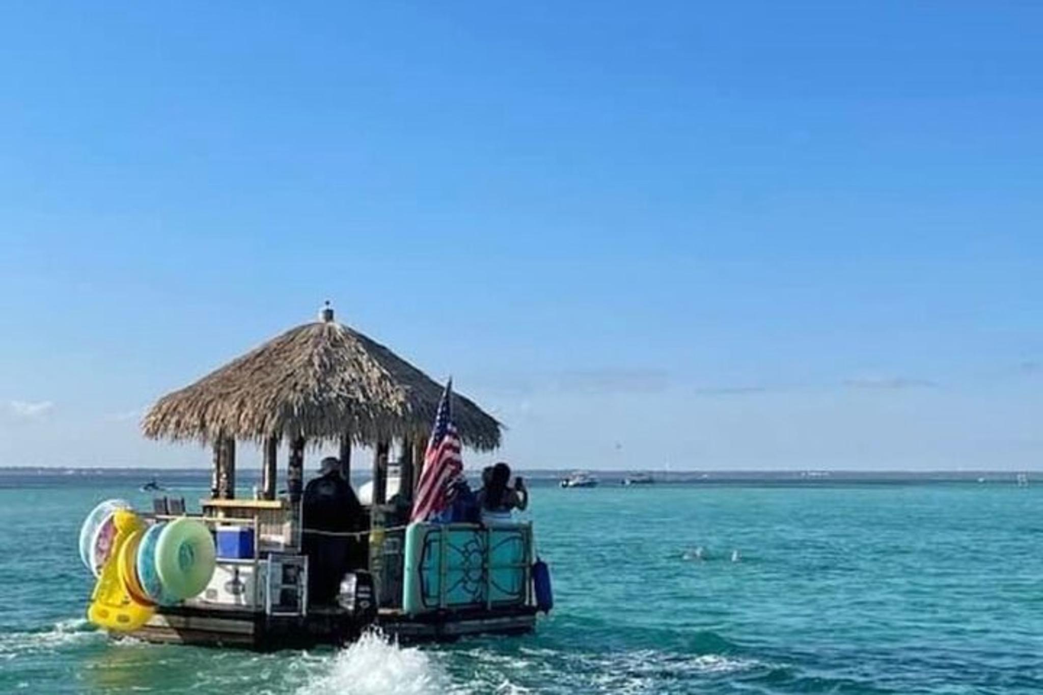 Panama City Tiki Cruise and Sandbar Snorkel 3 hr - Image 2