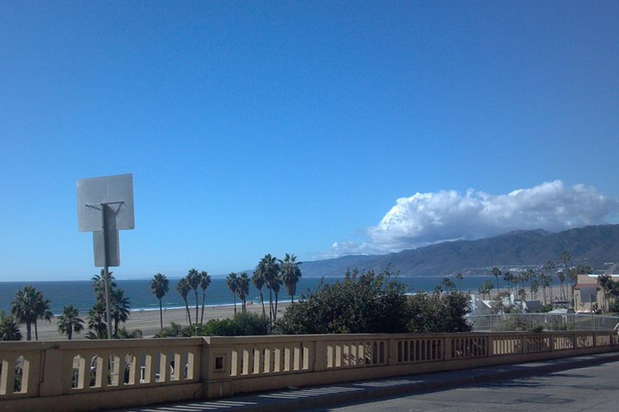 Los Angeles Private Tour of Hollywood and Beaches