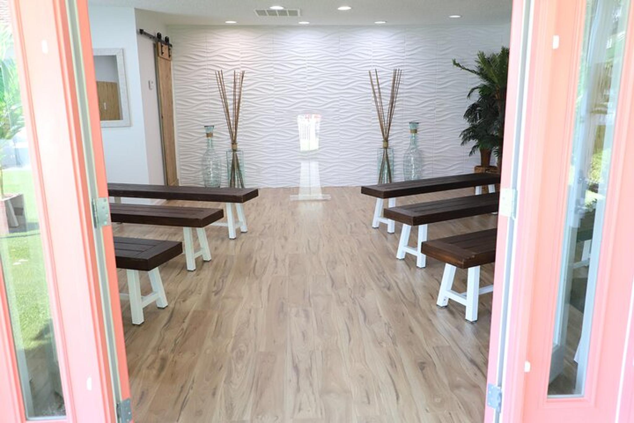 Las Vegas Wedding Chapel Ceremony 30 Min