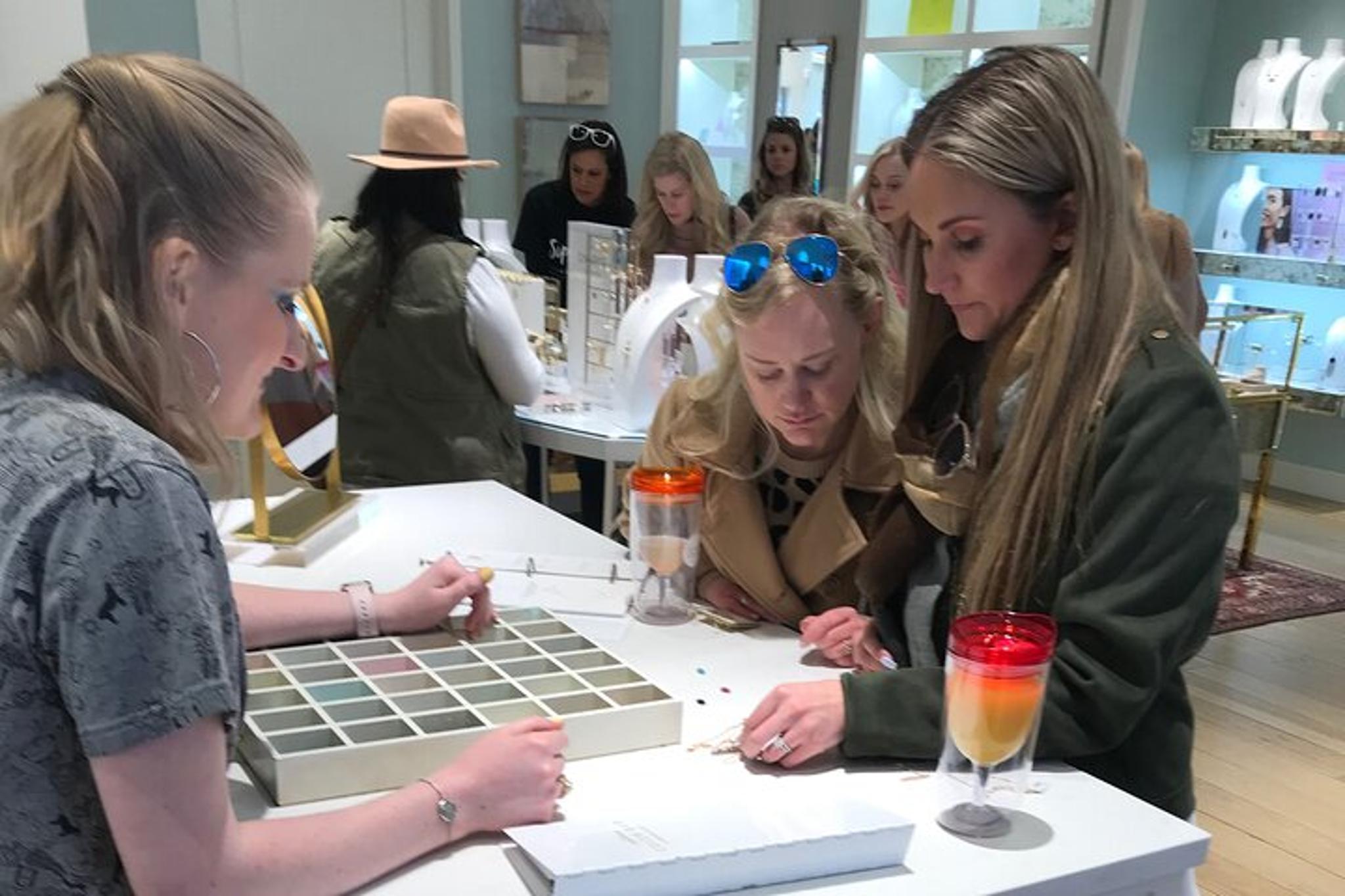 Charleston Shopping Tour with Drinks - Image 6