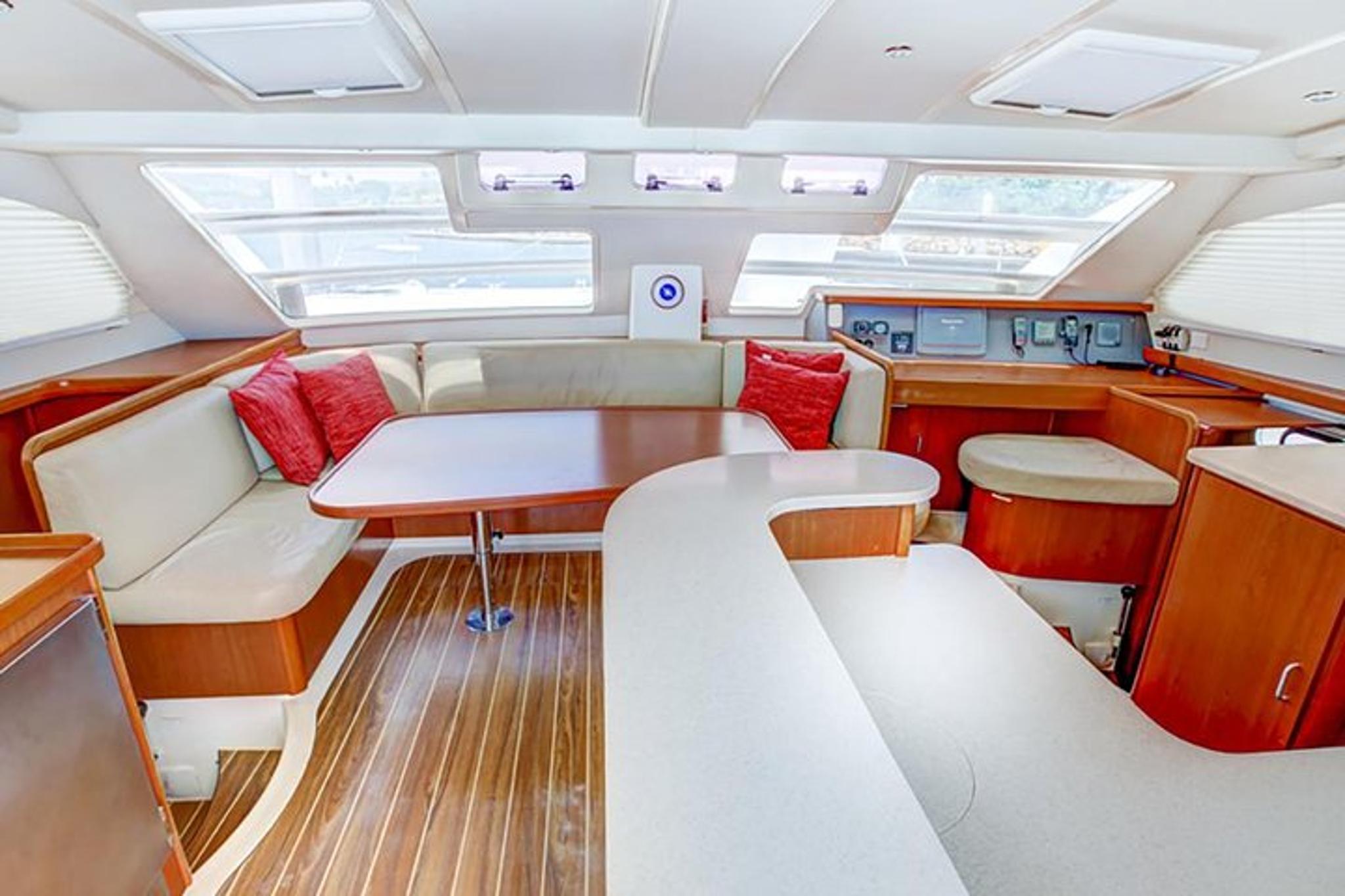 Oahu Snorkel Tour with Yacht Cruise - Image 5