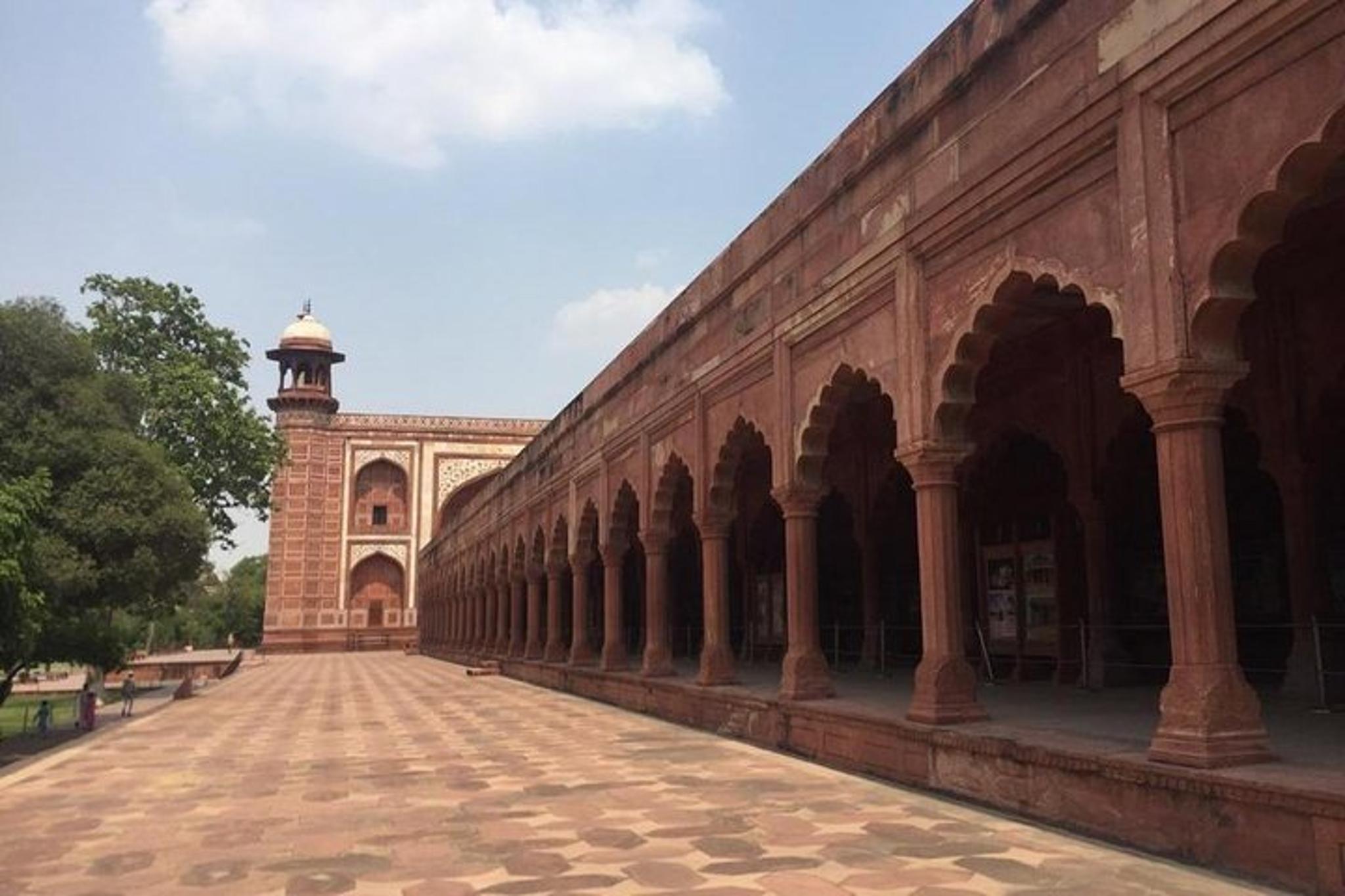 Jaipur Taj Mahal City Tour by Car or Train - Image 2