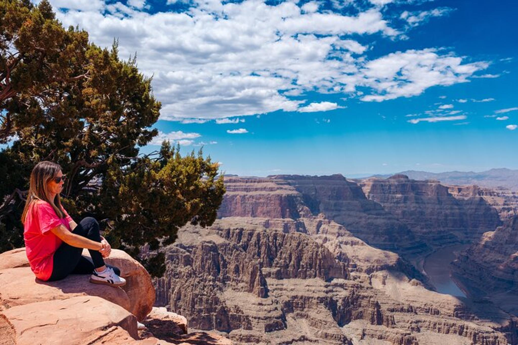 Grand Canyon West and Joshua Tree Photography Tour - Image 5