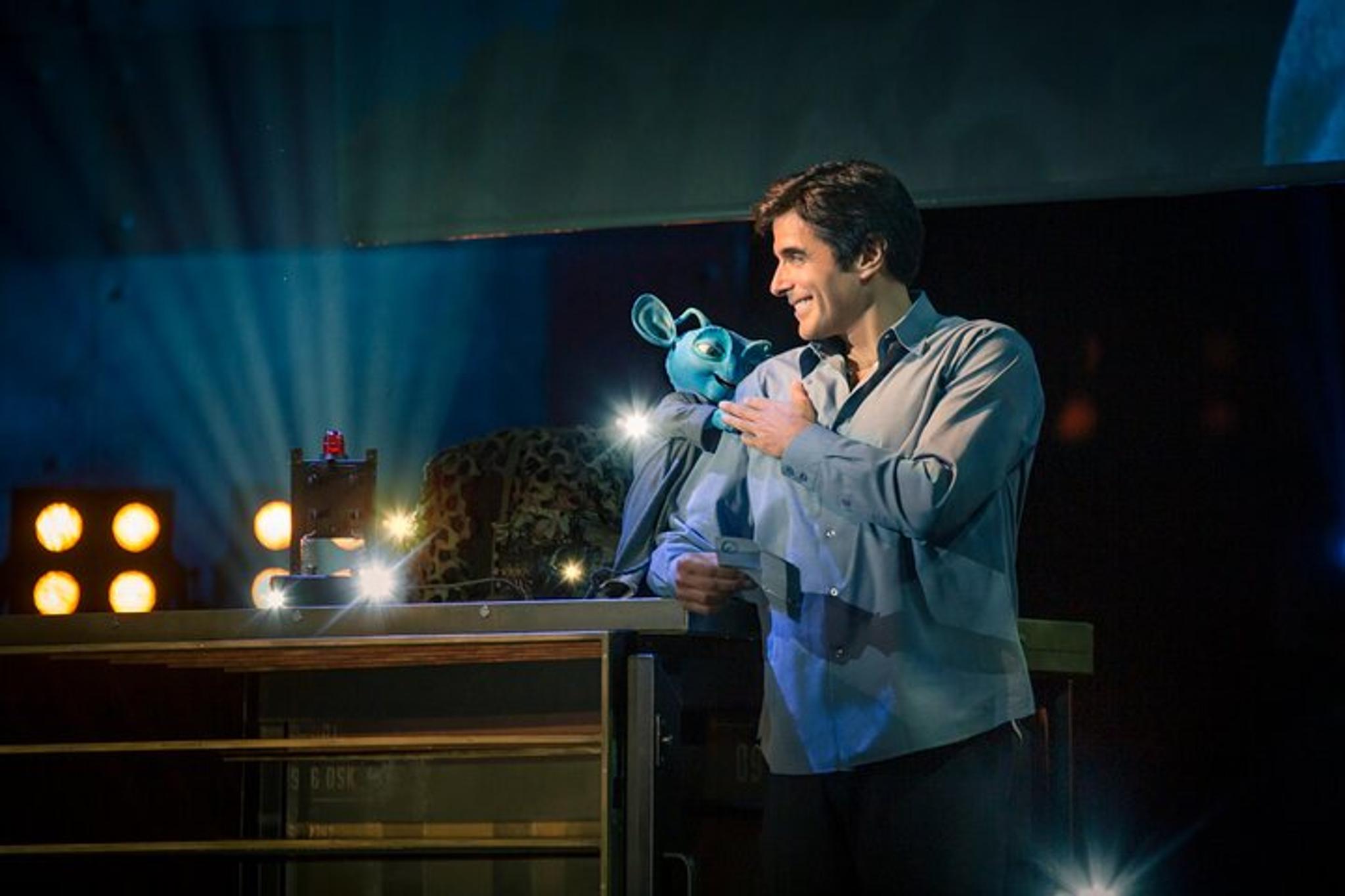 Las Vegas Magic Show at MGM Grand - Image 3