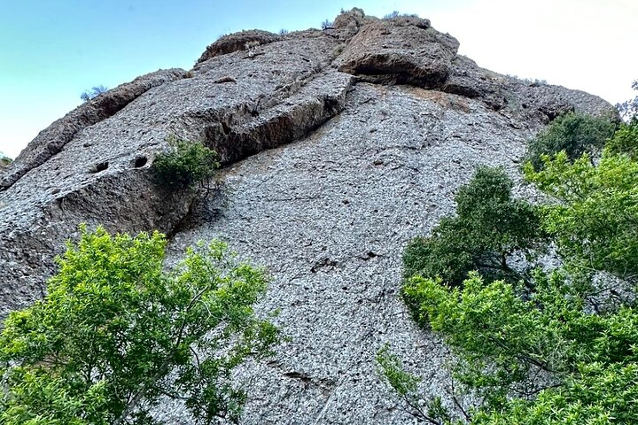 Malibu Electric Bike & Hike to Hidden Grotto & Waterfall - Image 6