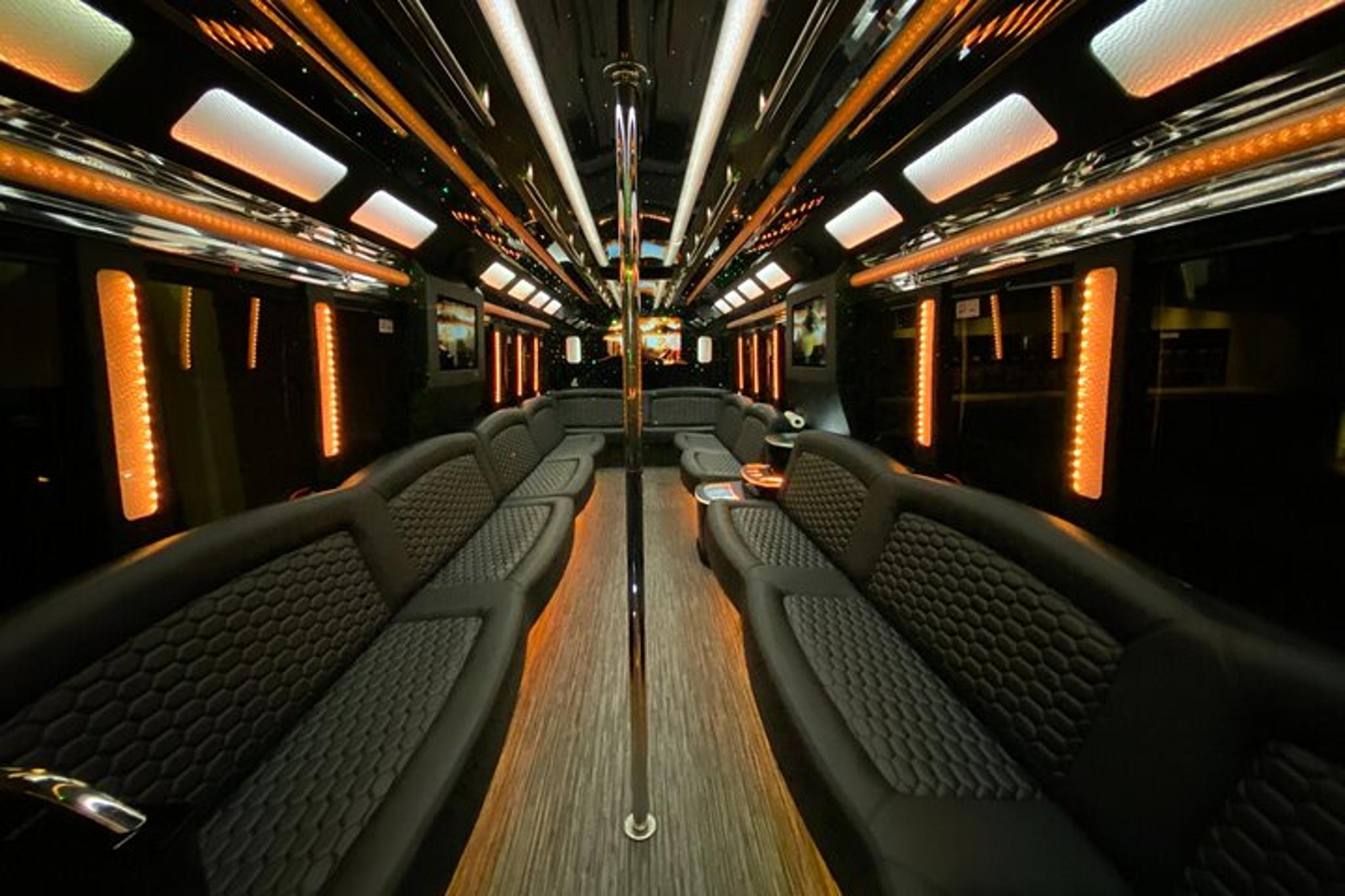 Las Vegas Strip Club Crawl Party Bus - Image 4