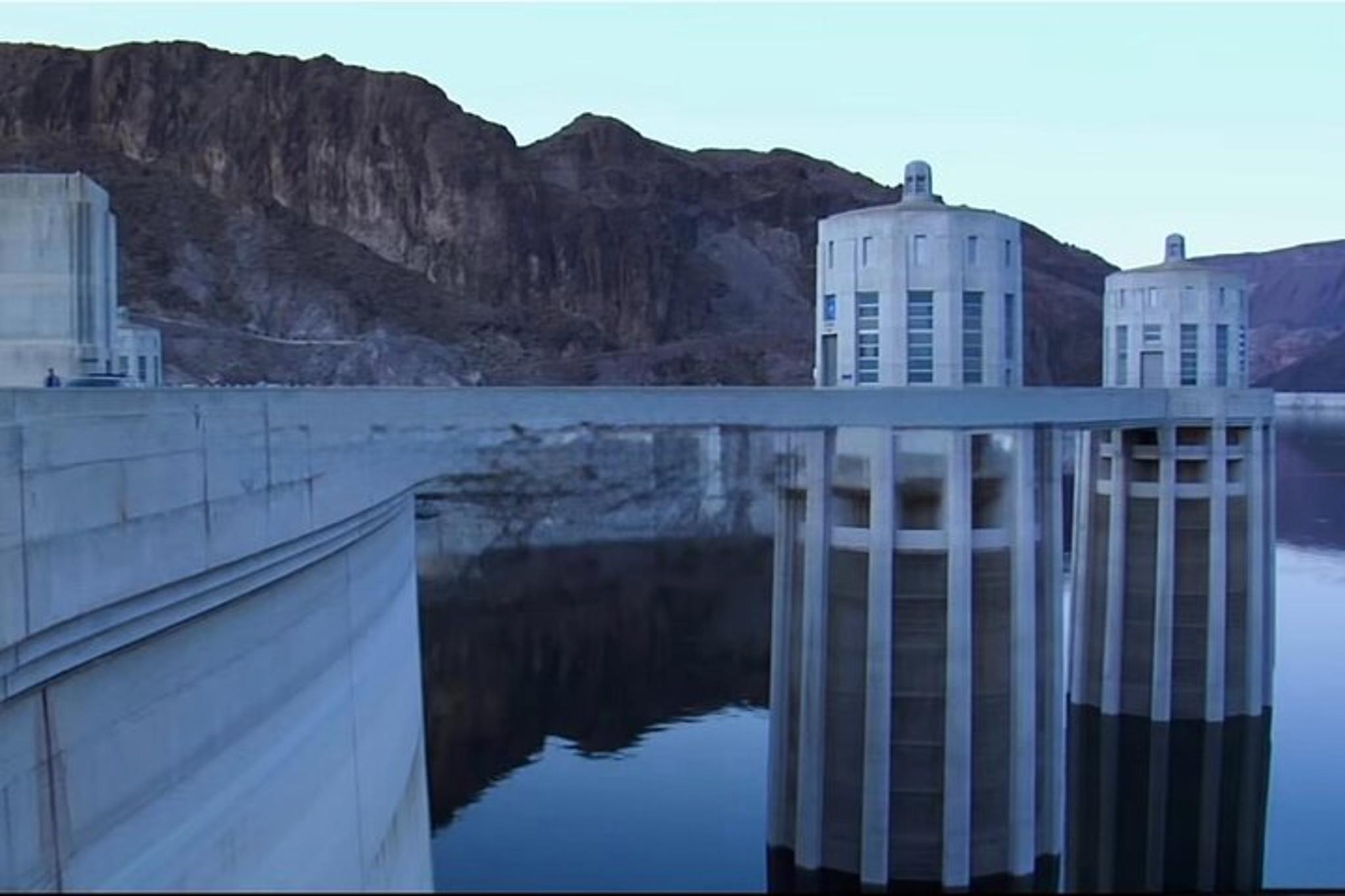 Las Vegas Hoover Dam Tour with Seven Magic Mountains - Image 5