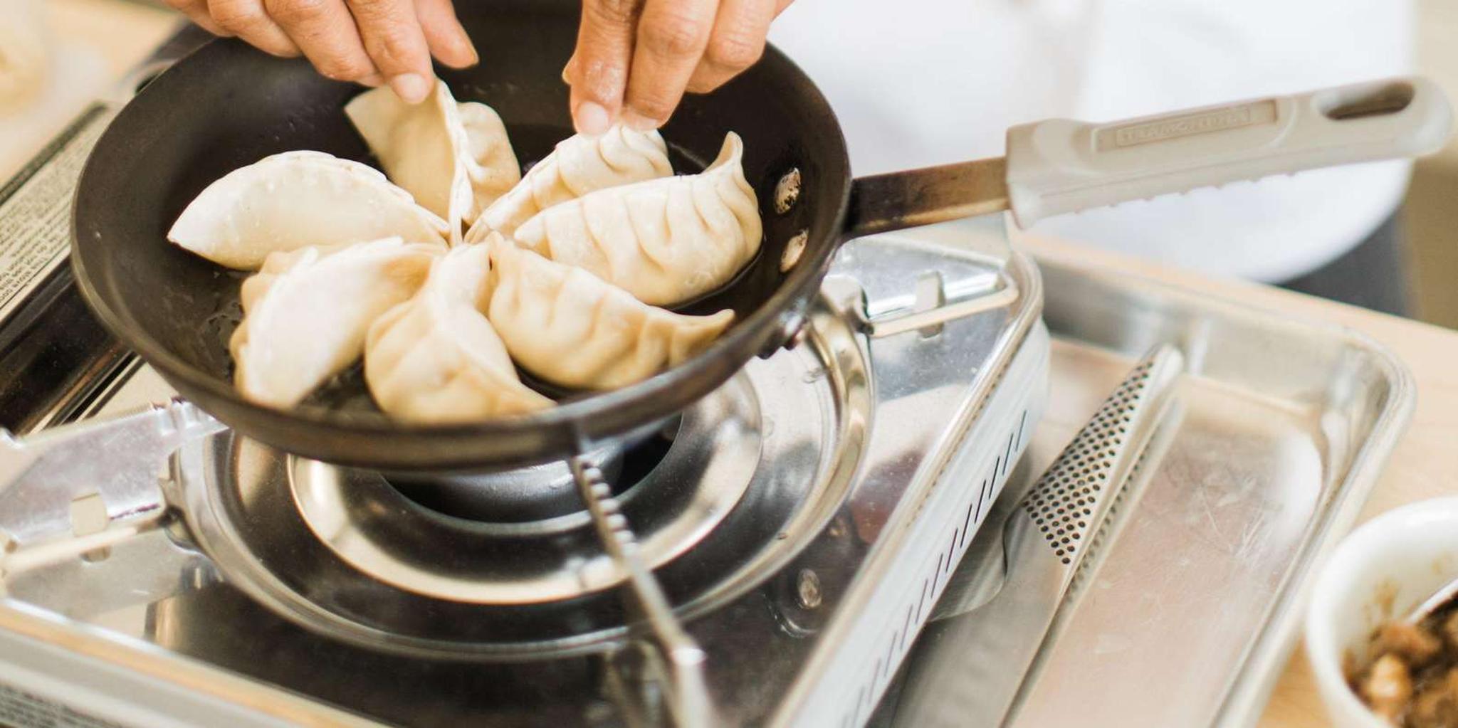 Chicago Potsticker Cooking Class - Image 5
