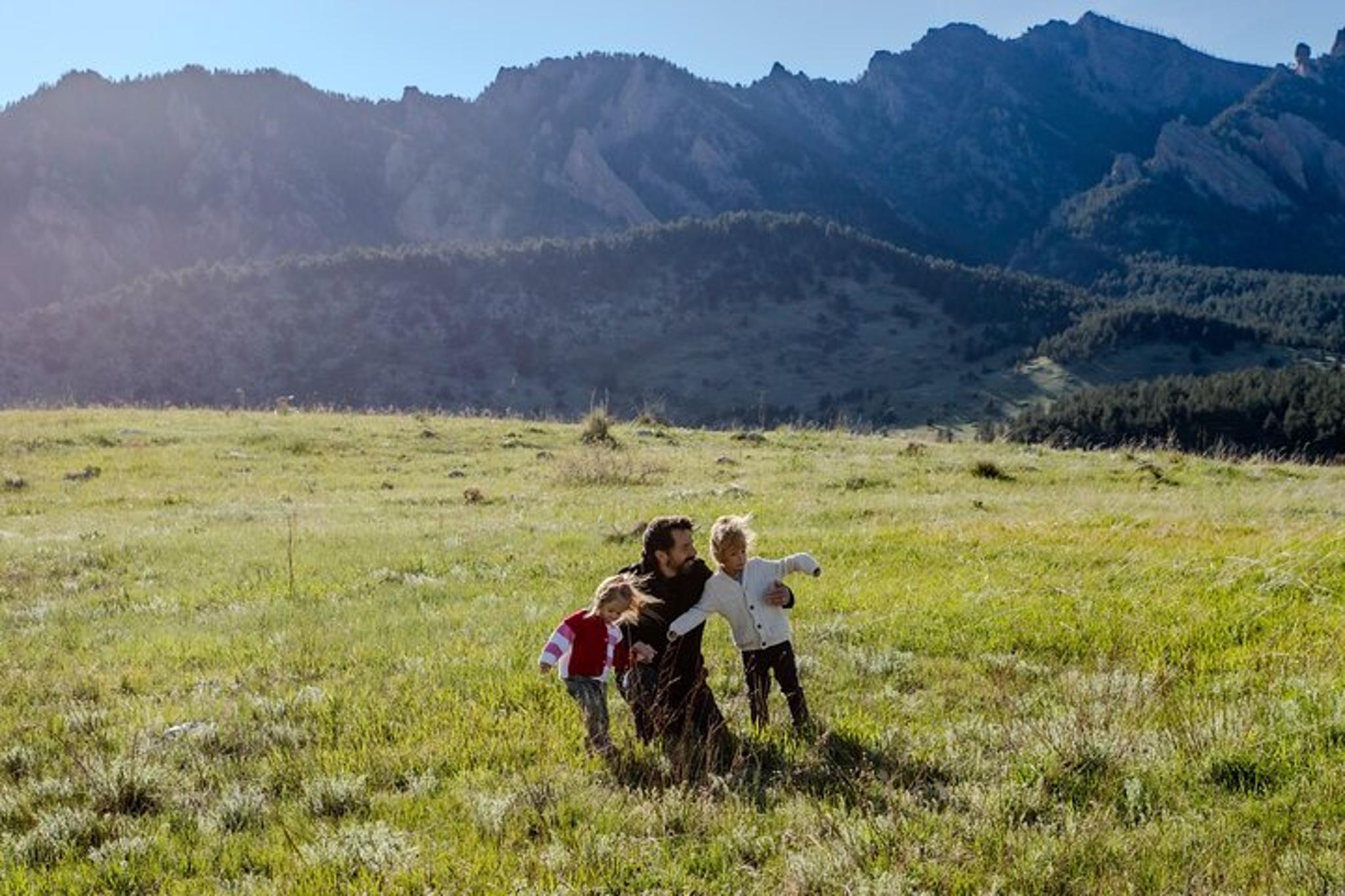 Denver Hiking Photoshoot with Majestic Views 1 hr - Image 6