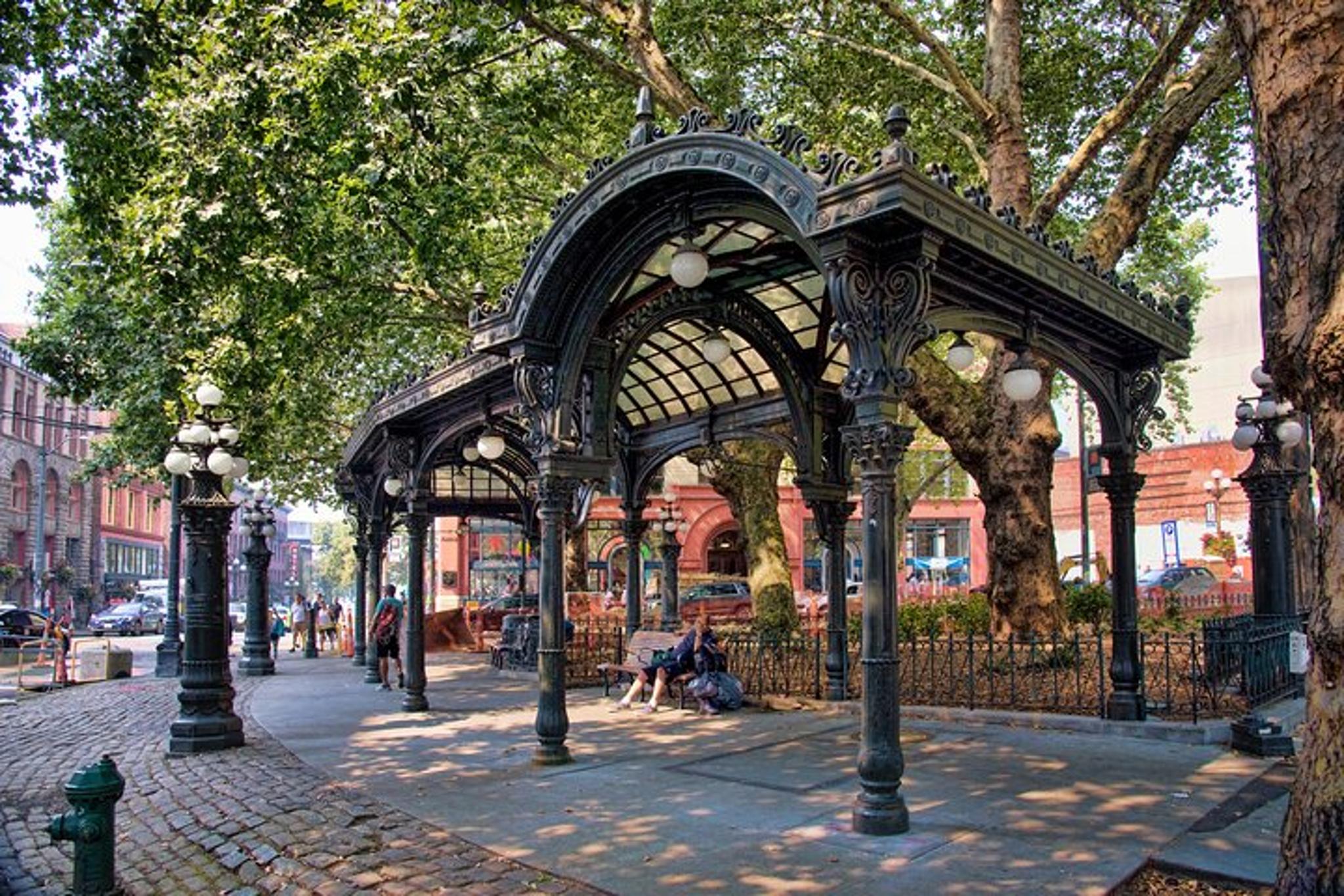 Seattle City Tour and Snoqualmie Falls 5 hr - Image 4