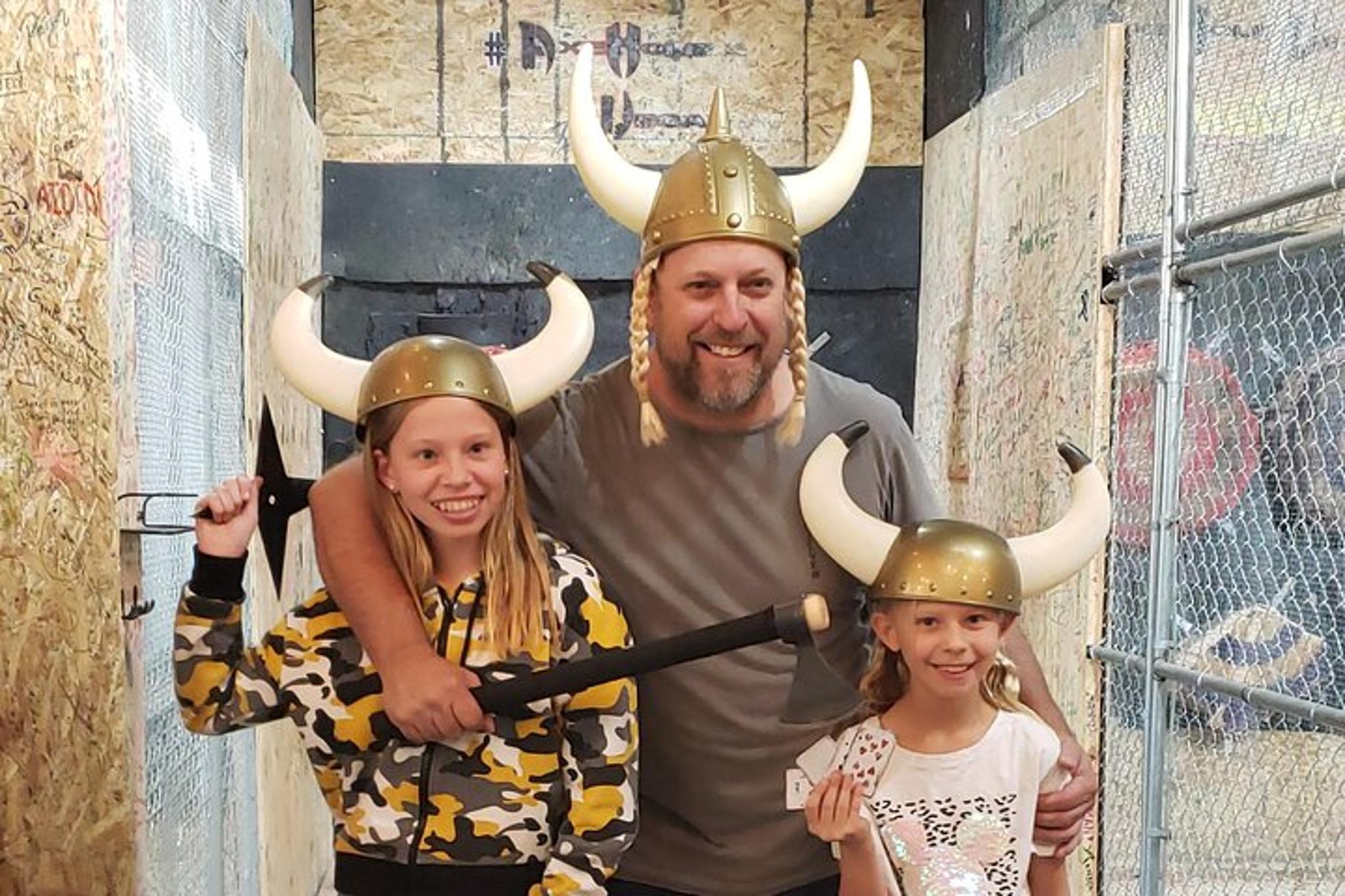 Las Vegas Axe Throwing Fremont Street - Image 4