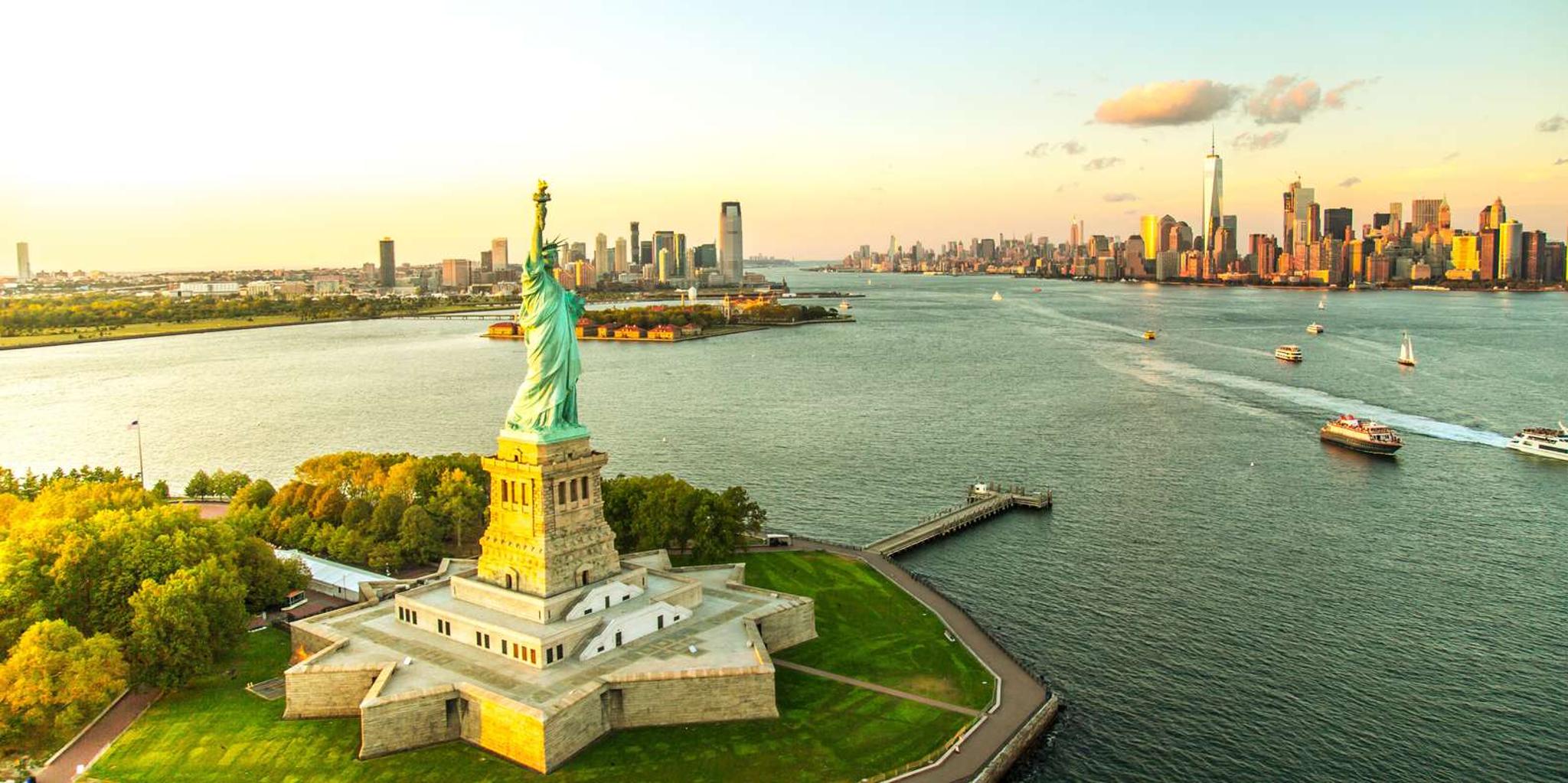 New York City Ellis Island and Liberty Island Tour - Image 3