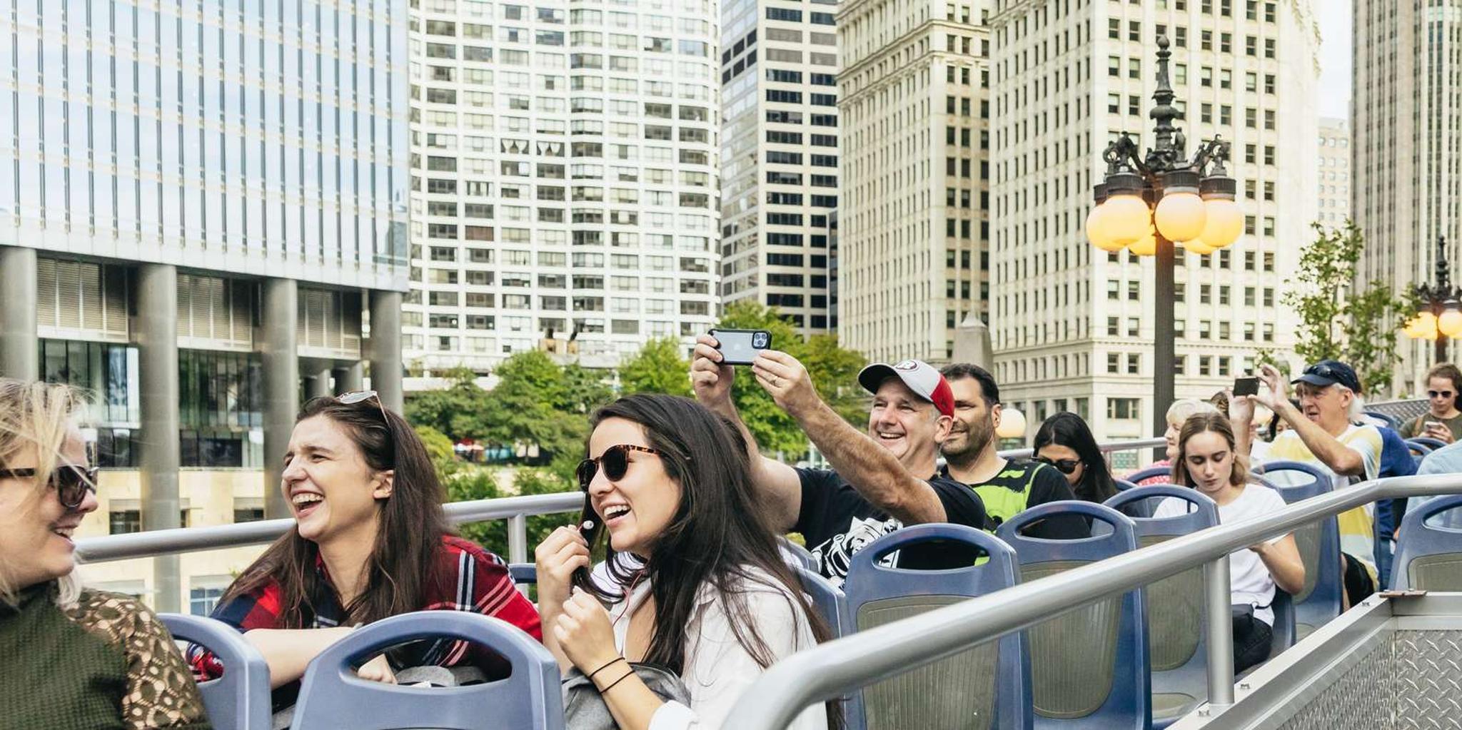 Chicago Hop-On Hop-Off Sightseeing Bus Tour - Image 2