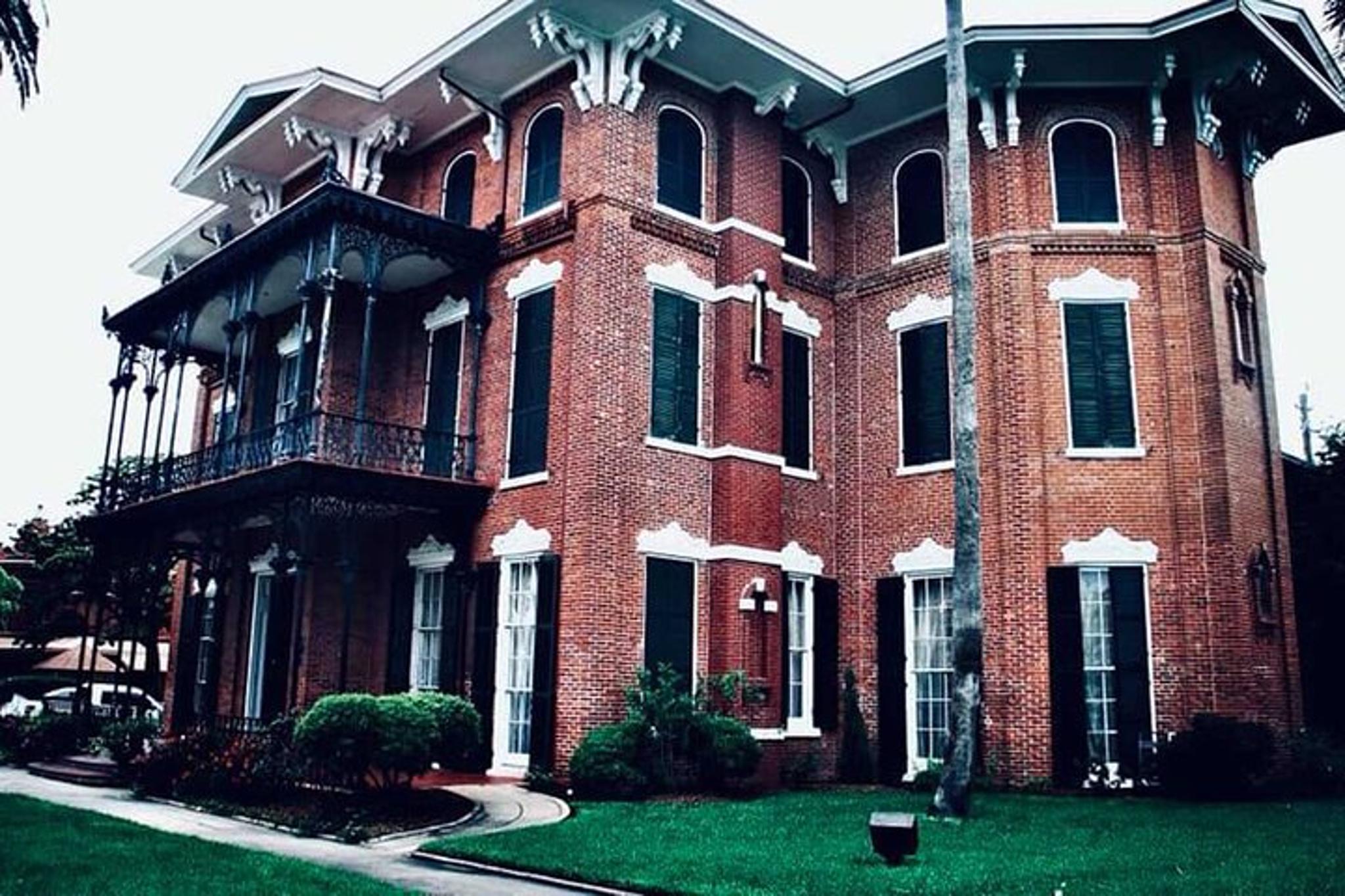 Galveston Ghost and Red Light District Tour - Image 5