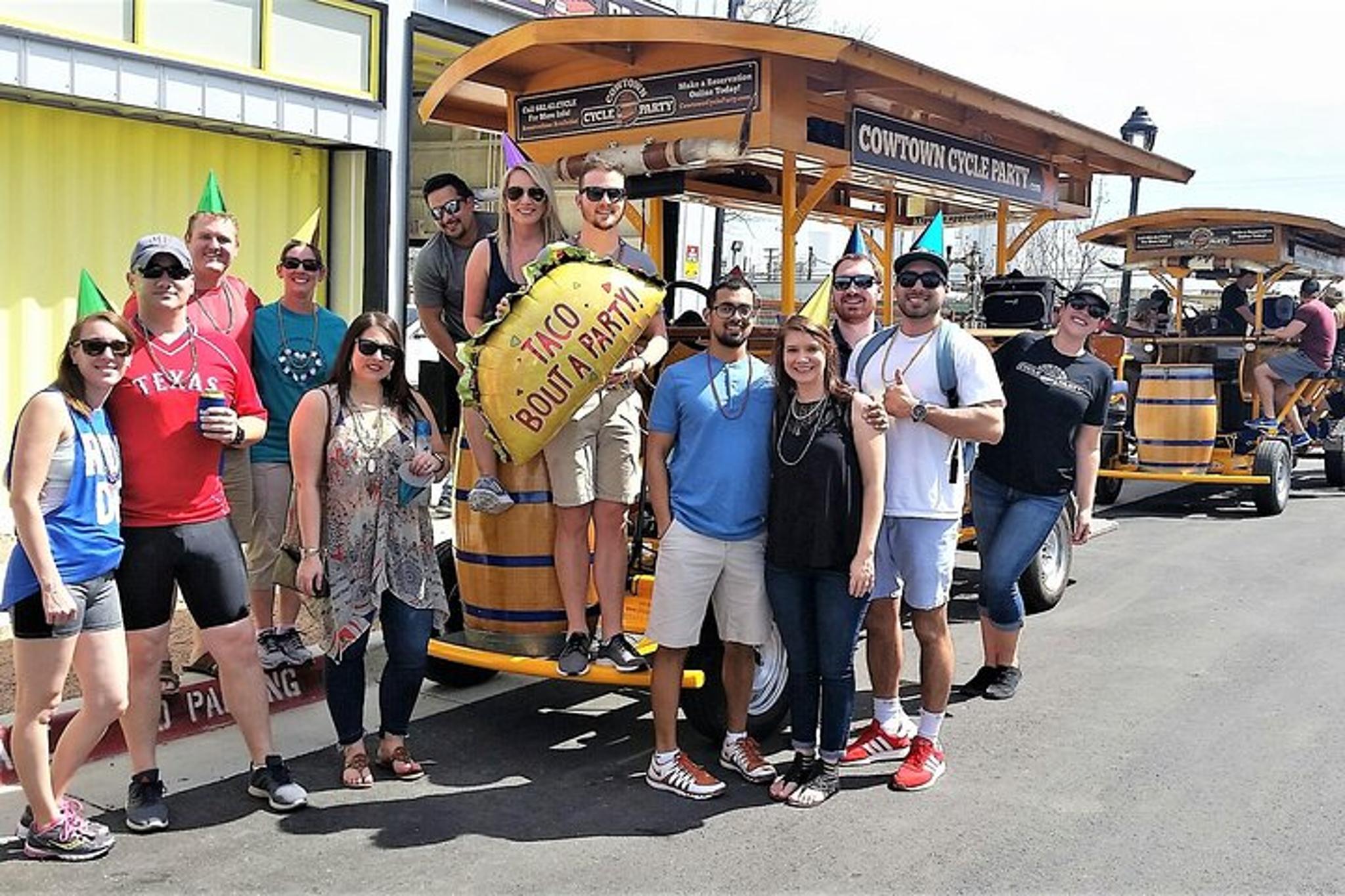 Fort Worth Murals Cycle Party Tour 2 hr - Image 2