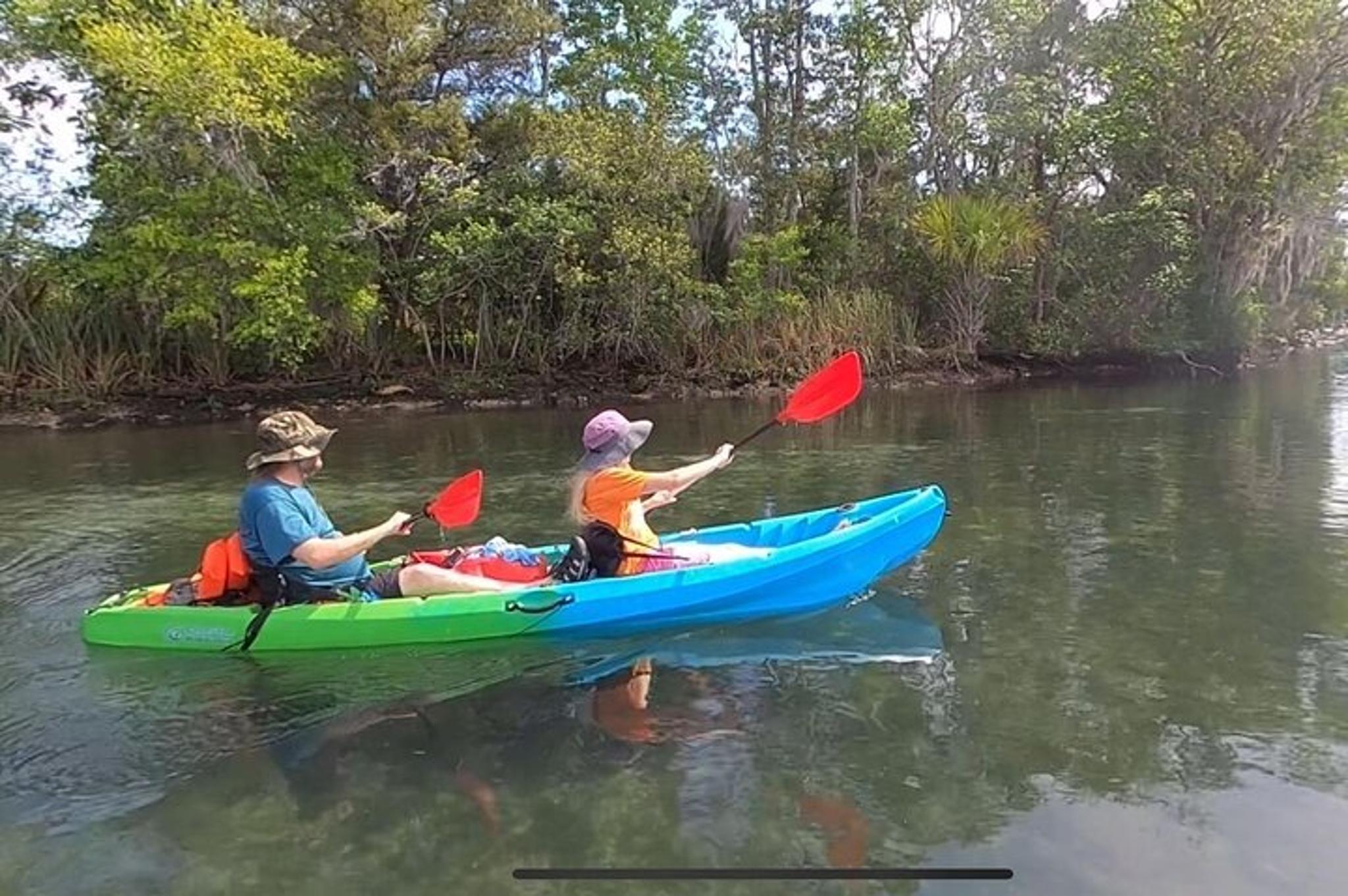 Crystal River Tandem Kayak Rental to Three Sisters Springs - Image 5