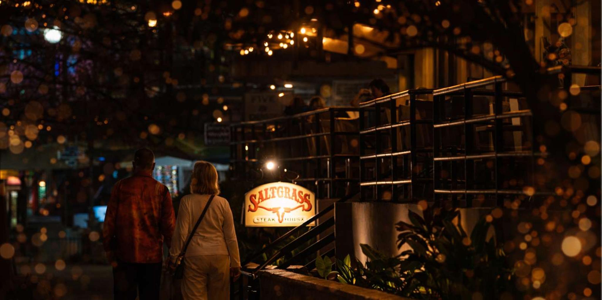 San Antonio Romantic Night Walk for Couples - Image 5
