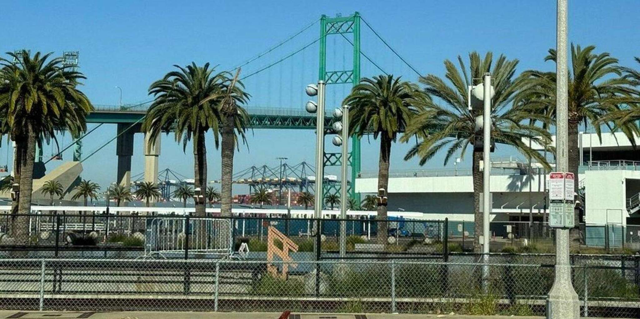 Los Angeles Full-Day Tour from Long Beach - Image 3