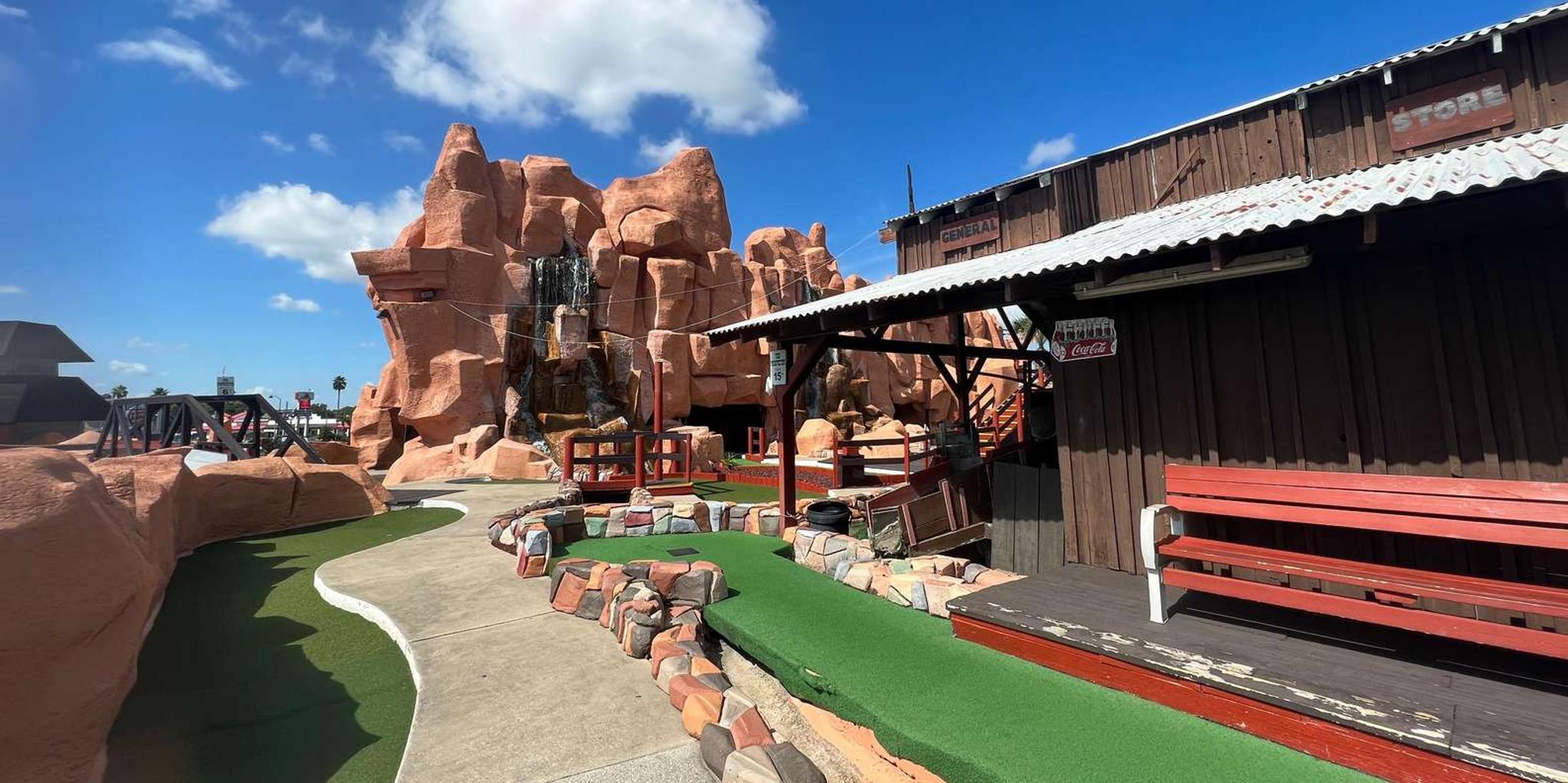 Orlando Mini-Golf Adventure at Bonanza Golf & Gifts 1 hr - Image 1