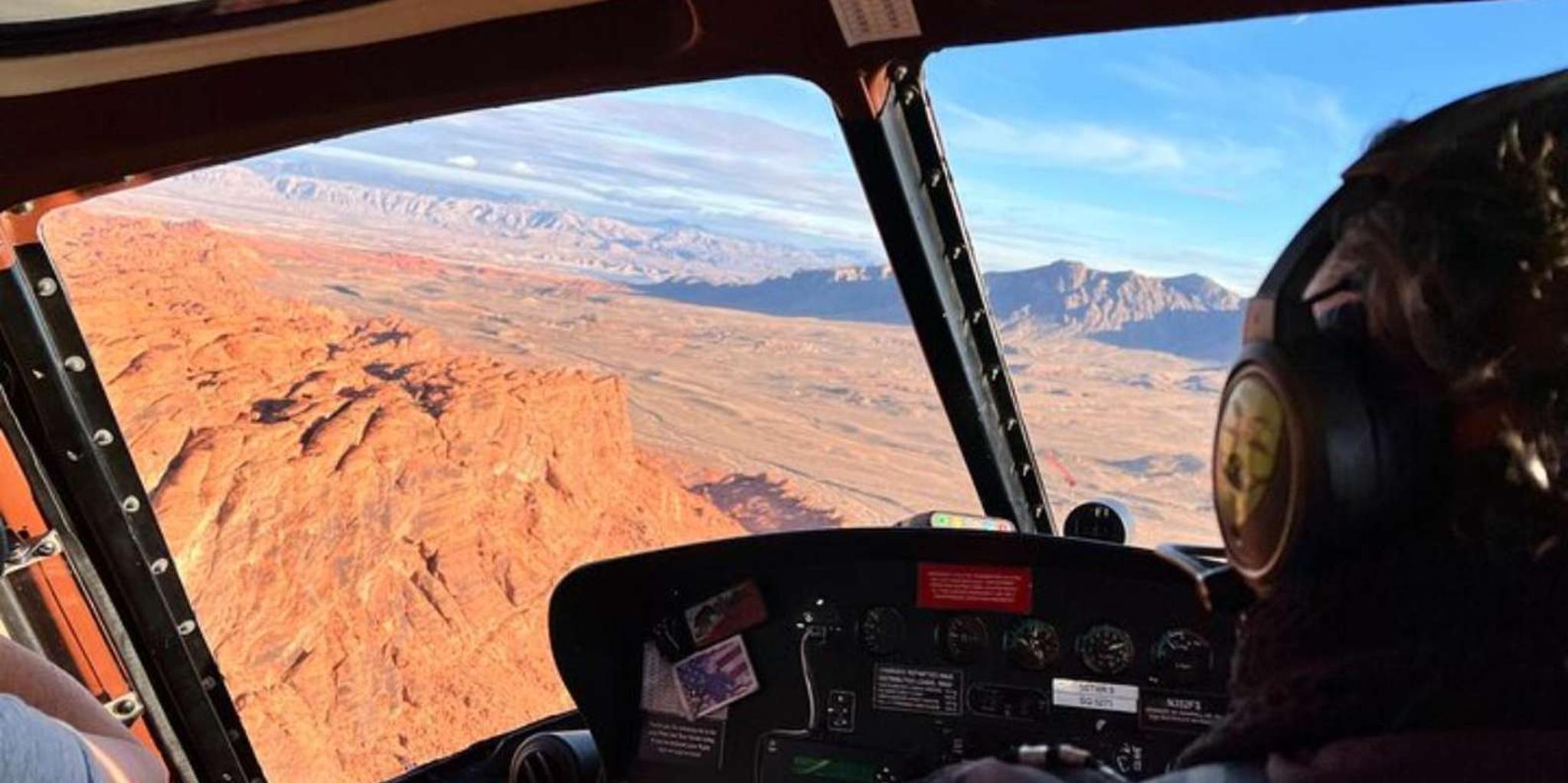 Las Vegas Valley of Fire Helicopter Tour 1 hr - Image 2
