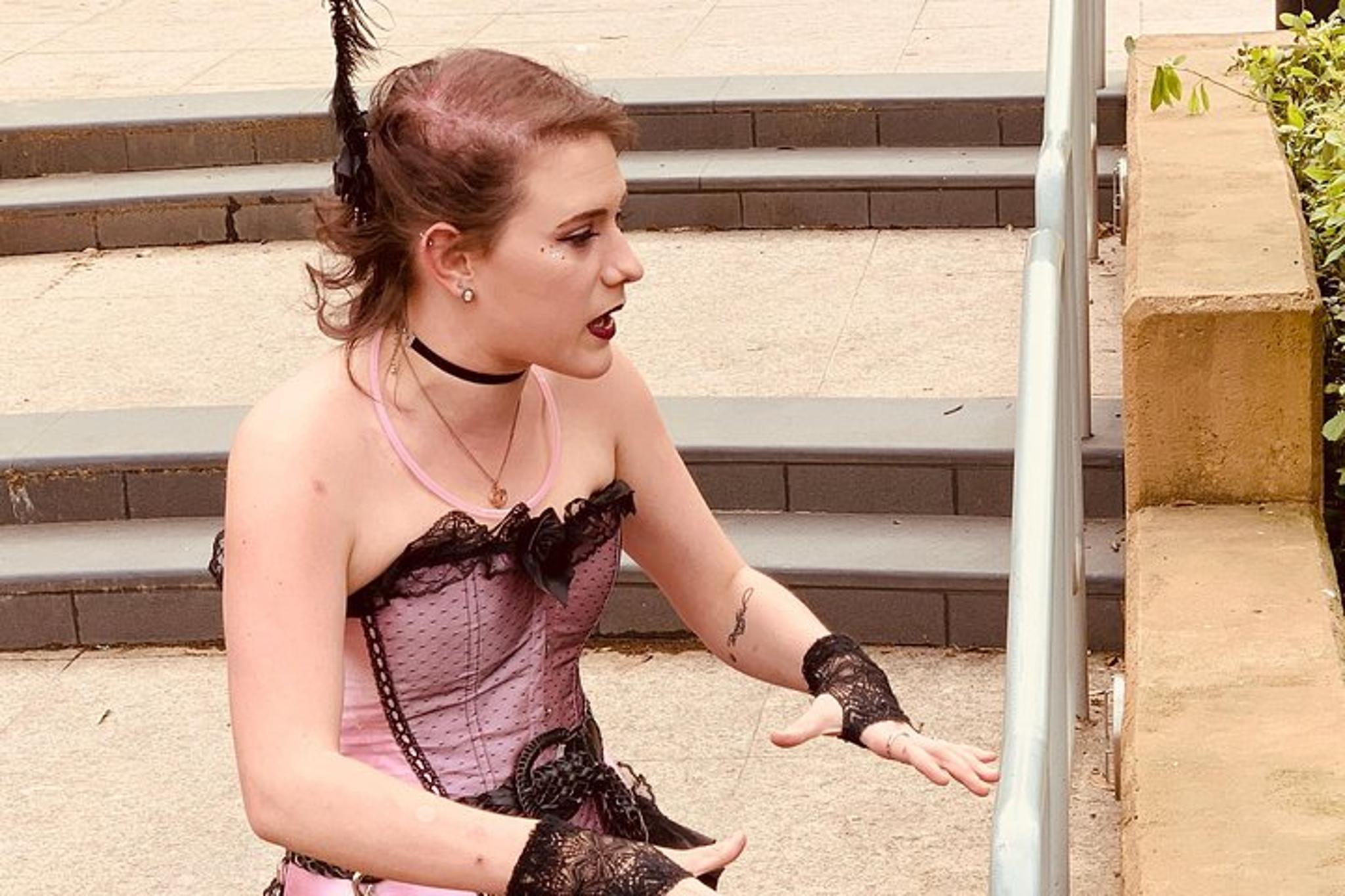 Chicago Ghost Walking Tour with Booze - Image 6