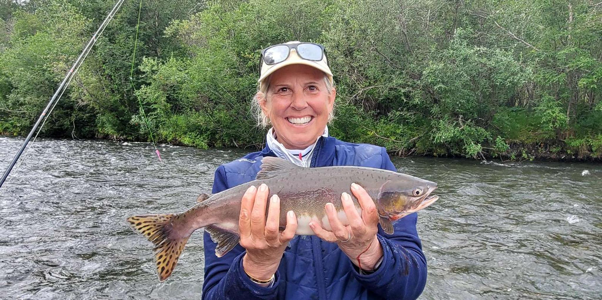 Anchorage Glacier and Salmon Fishing Adventure - Image 4