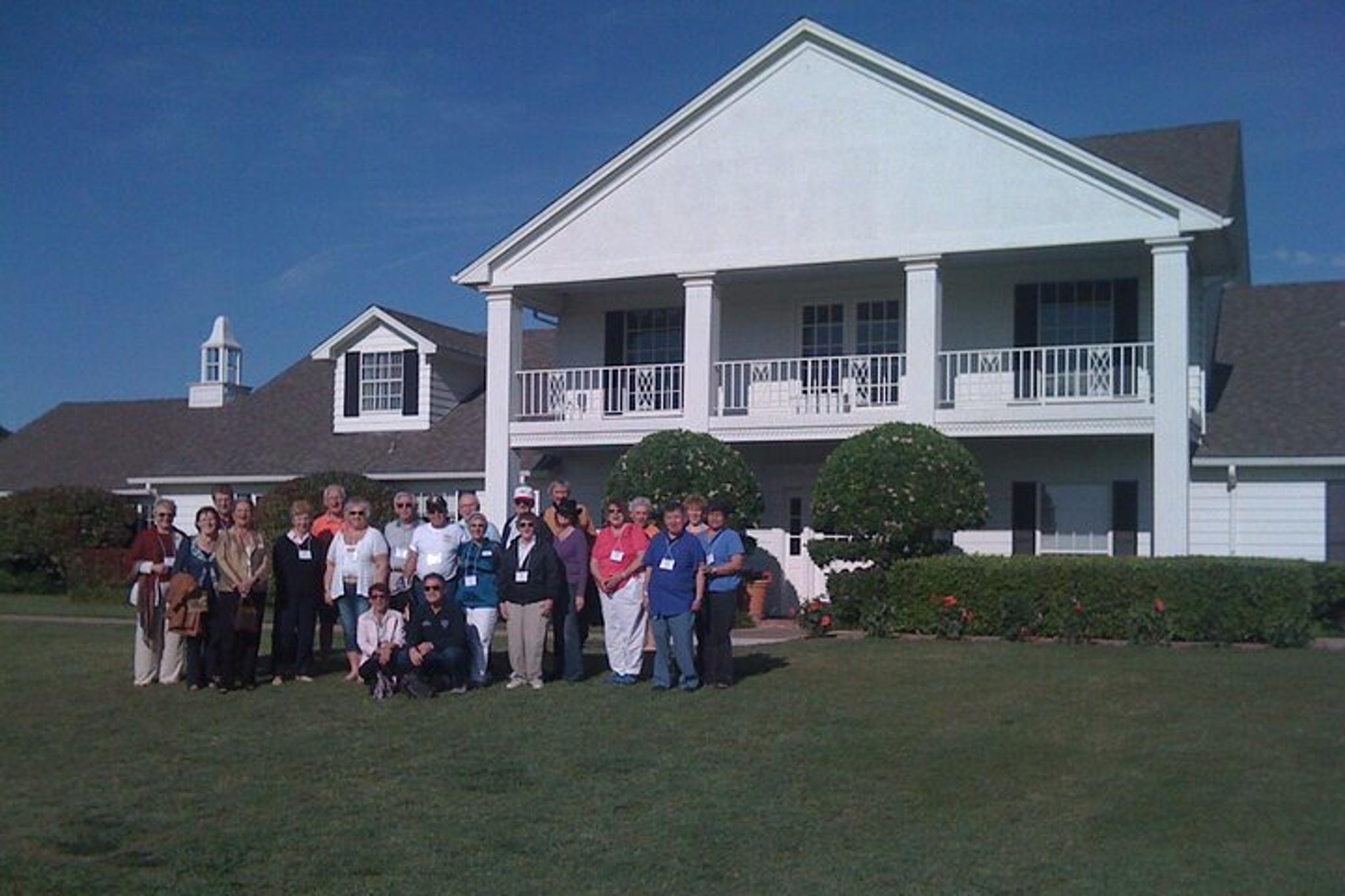 Dallas Southfork Ranch & JFK Historical Tour - Image 5