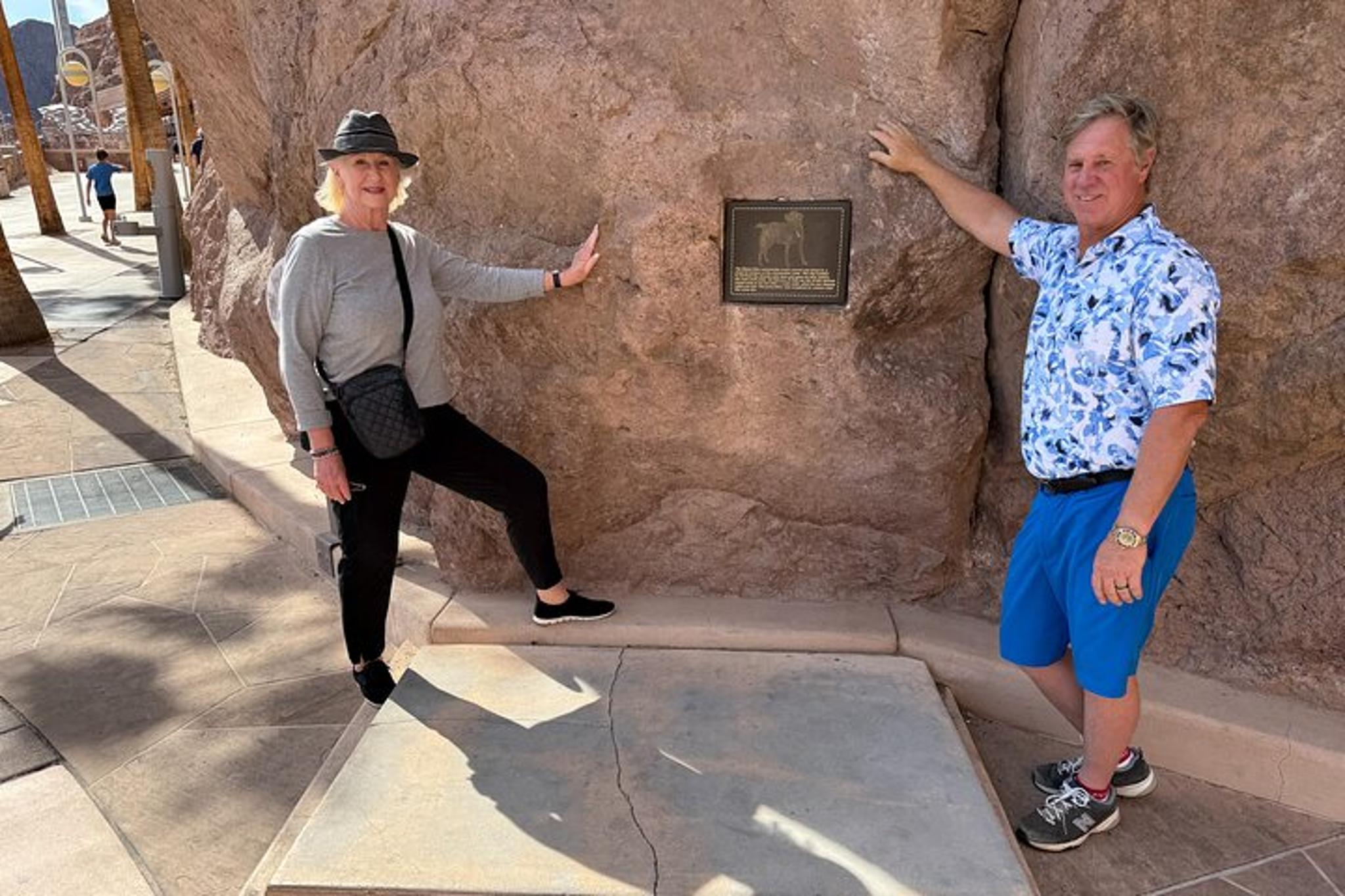 Las Vegas Hoover Dam and Valley of Fire Tour - Image 2