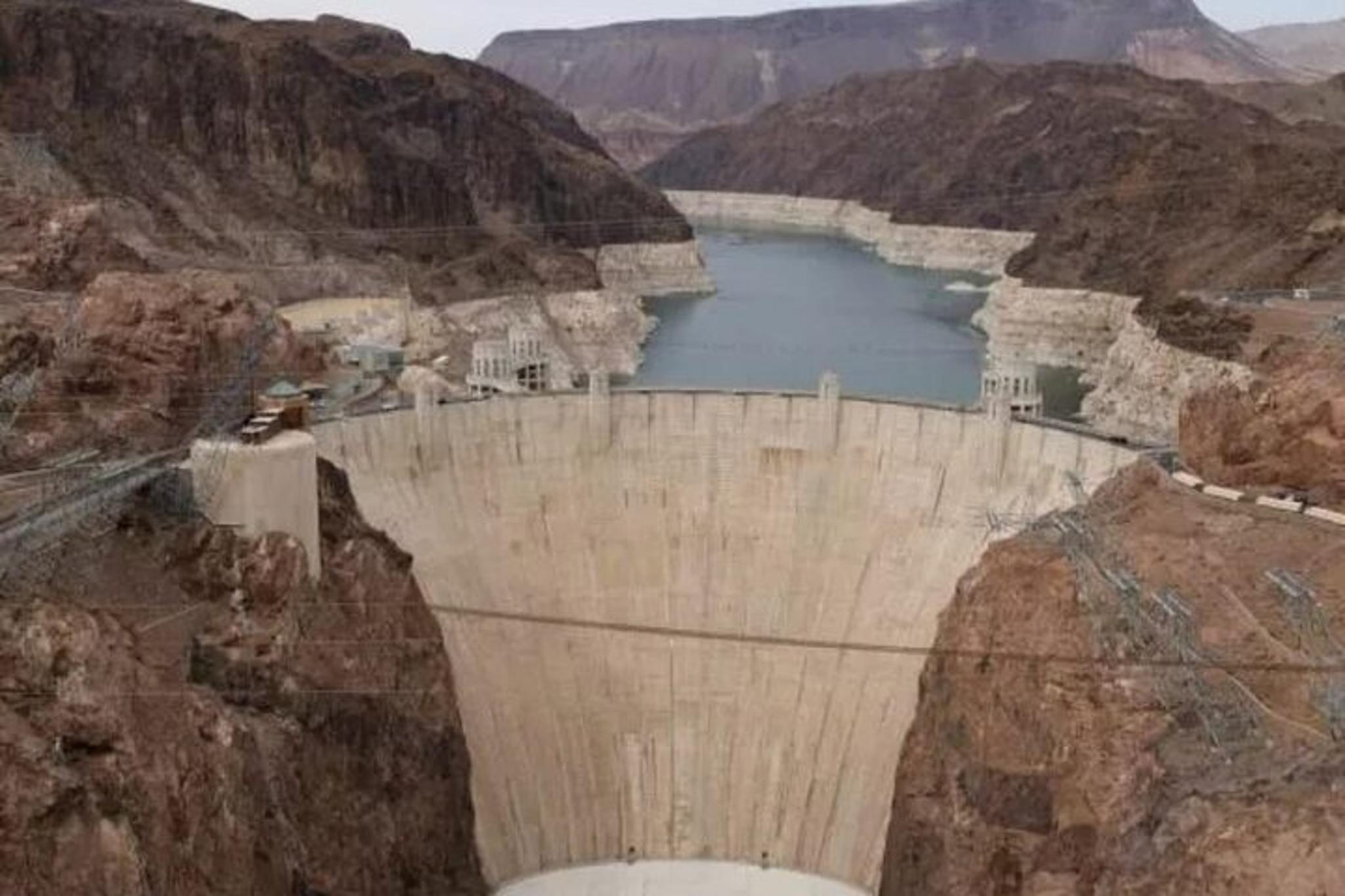 Laughlin Hoover Dam Power Plant Tour 6 hr - Image 3