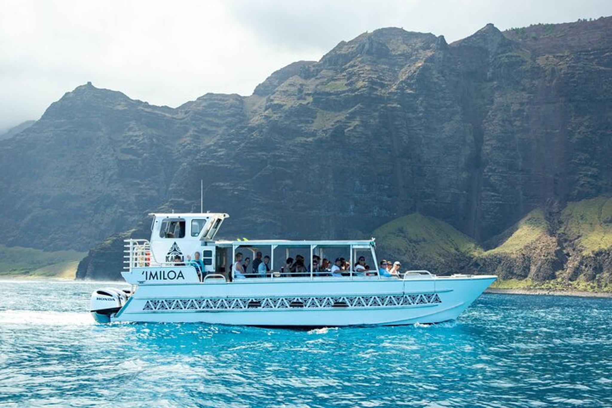 Kauai Na Pali Coast Sunset Cruise - Image 3