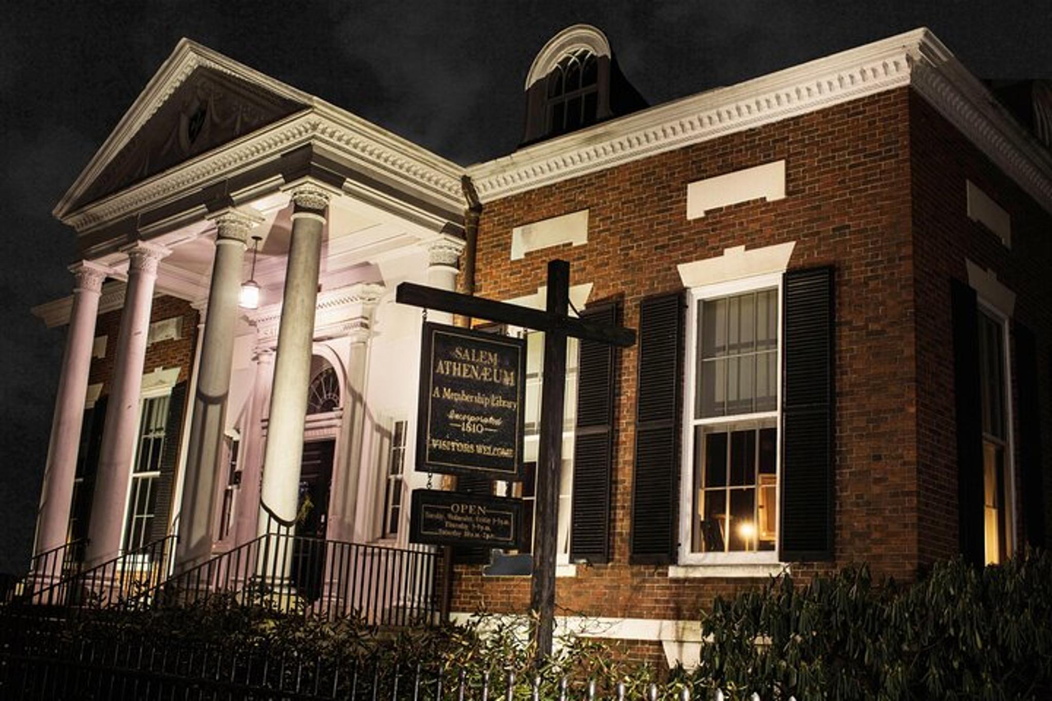 Salem Haunted Pub Crawl - Image 6