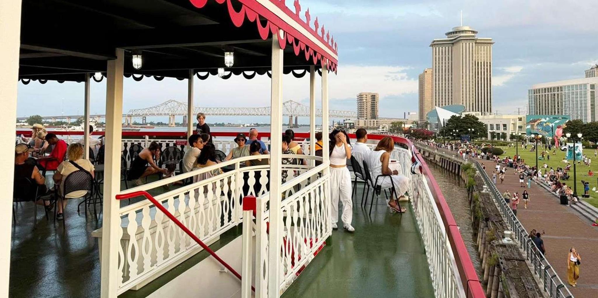New Orleans Riverboat Cruise with Captain Narration - Image 6