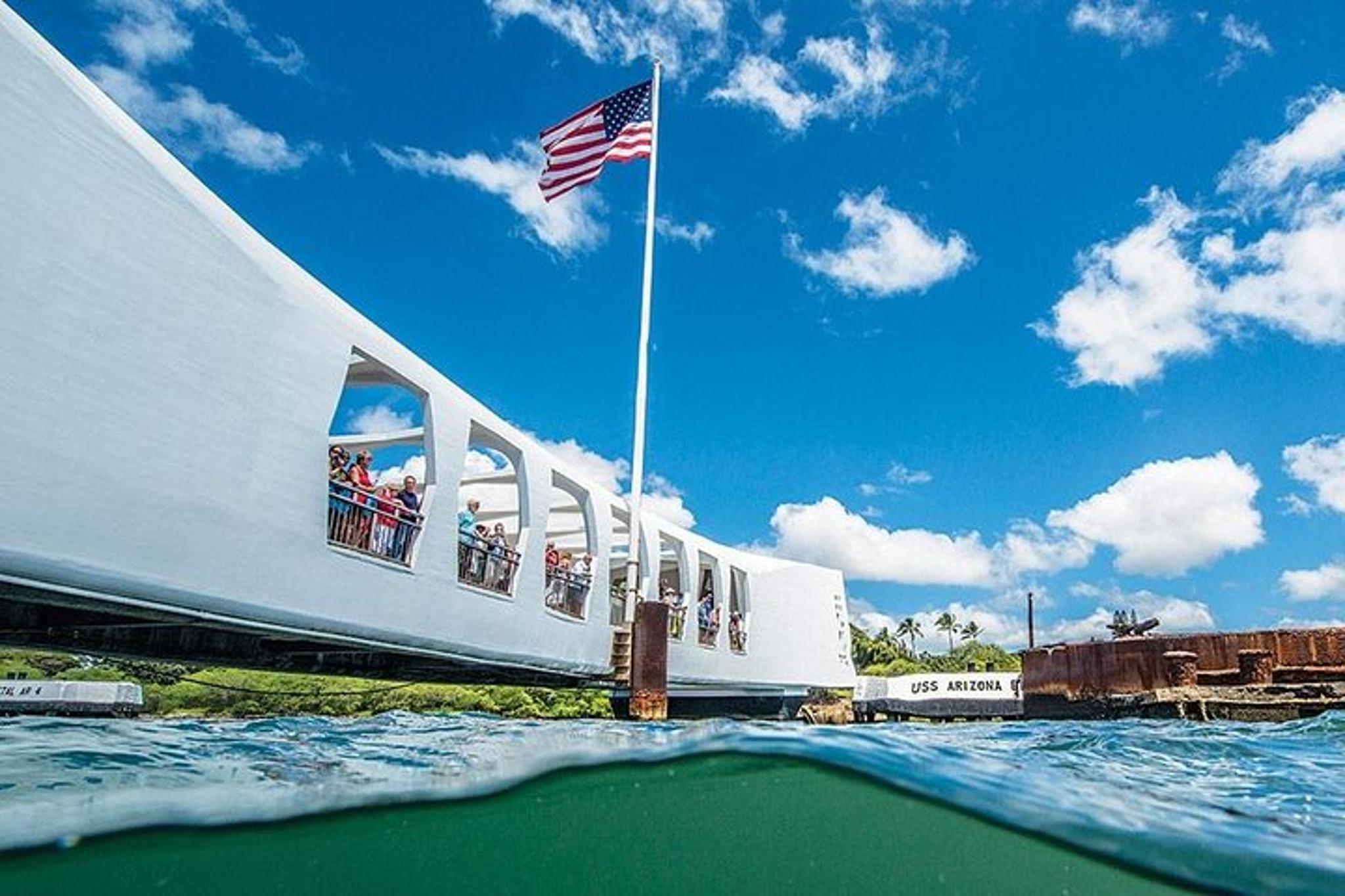 Oahu Pearl Harbor USS Arizona & Battleship Missouri Tour - Image 2
