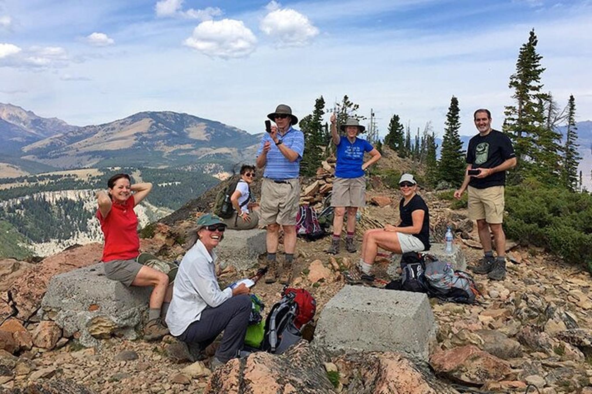 Yellowstone Bunsen Peak Hike - Image 3