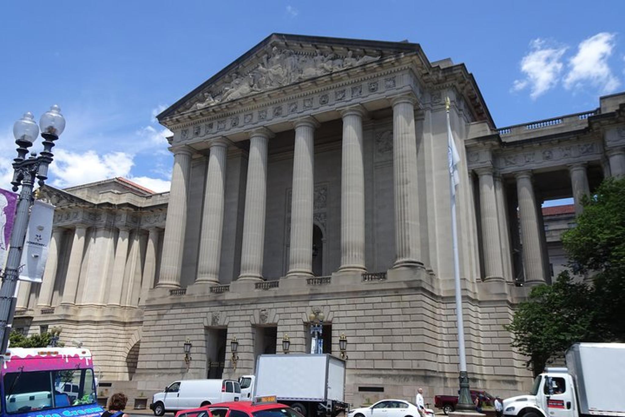 Washington DC Museums Self-Guided Walking Tour - Image 1