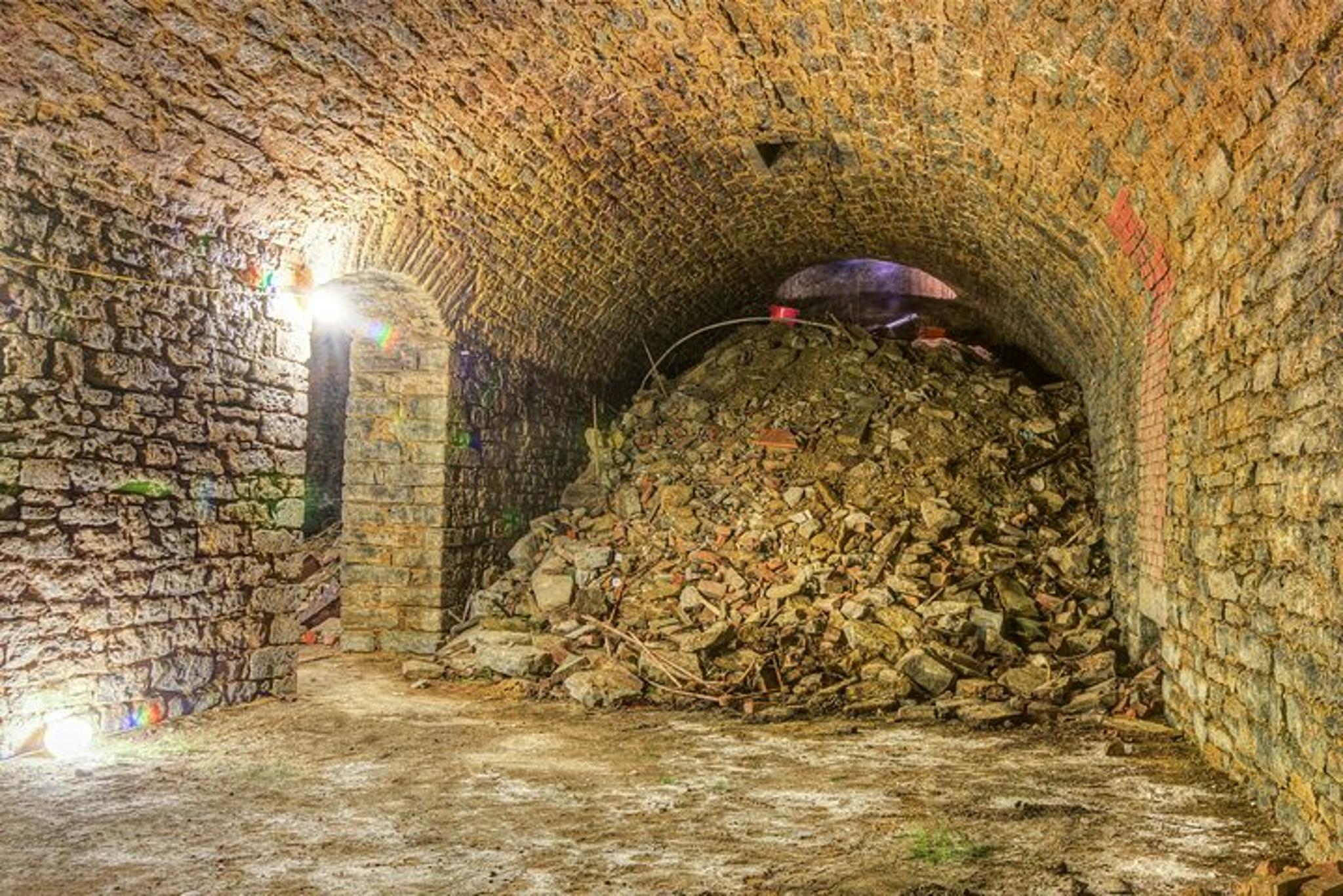 Cincinnati Brewery Caverns Tour with Beer Tasting