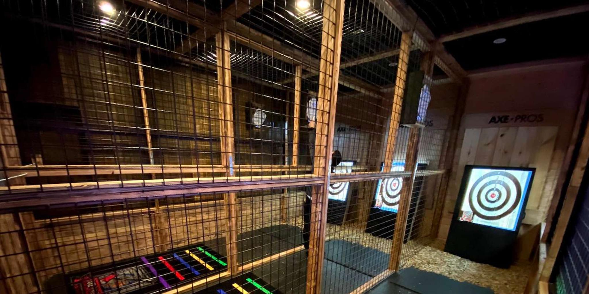 Reno Axe Throwing Experience 30 Min - Image 2