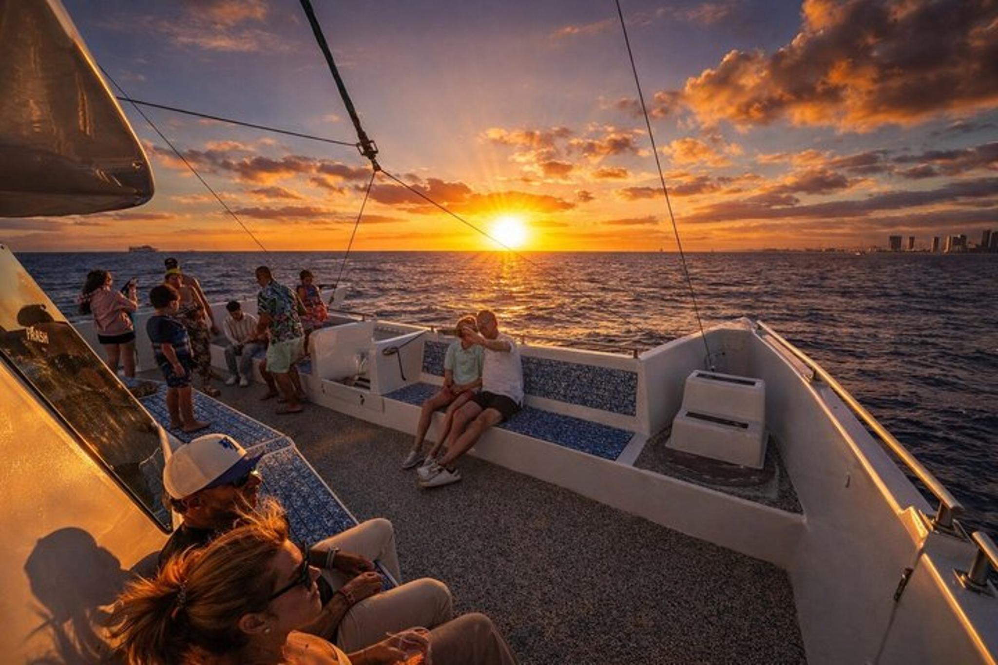 Oahu Sunset Cruise - Image 2