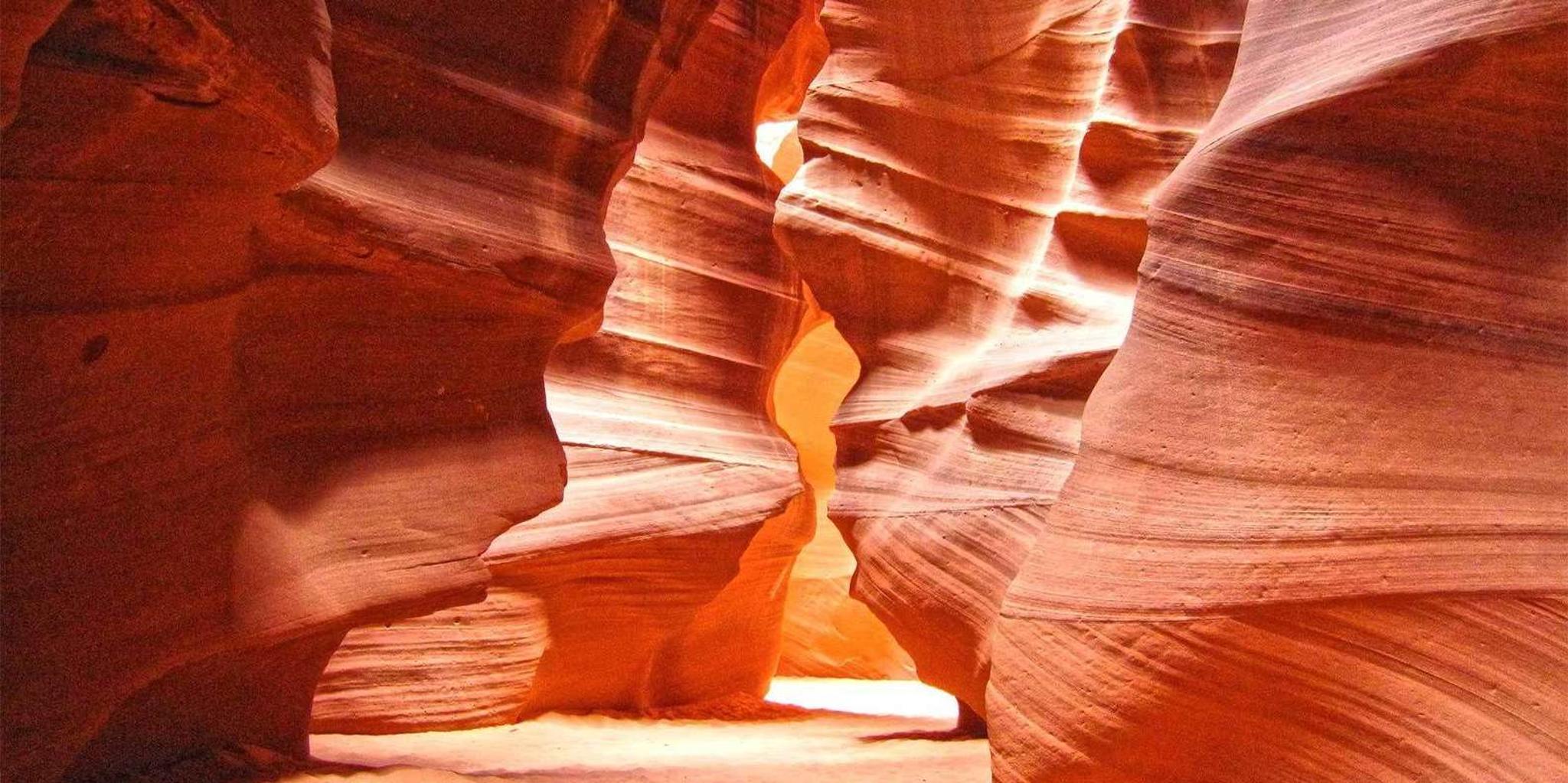 Las Vegas Antelope Canyon and Horseshoe Bend Tour - Image 2